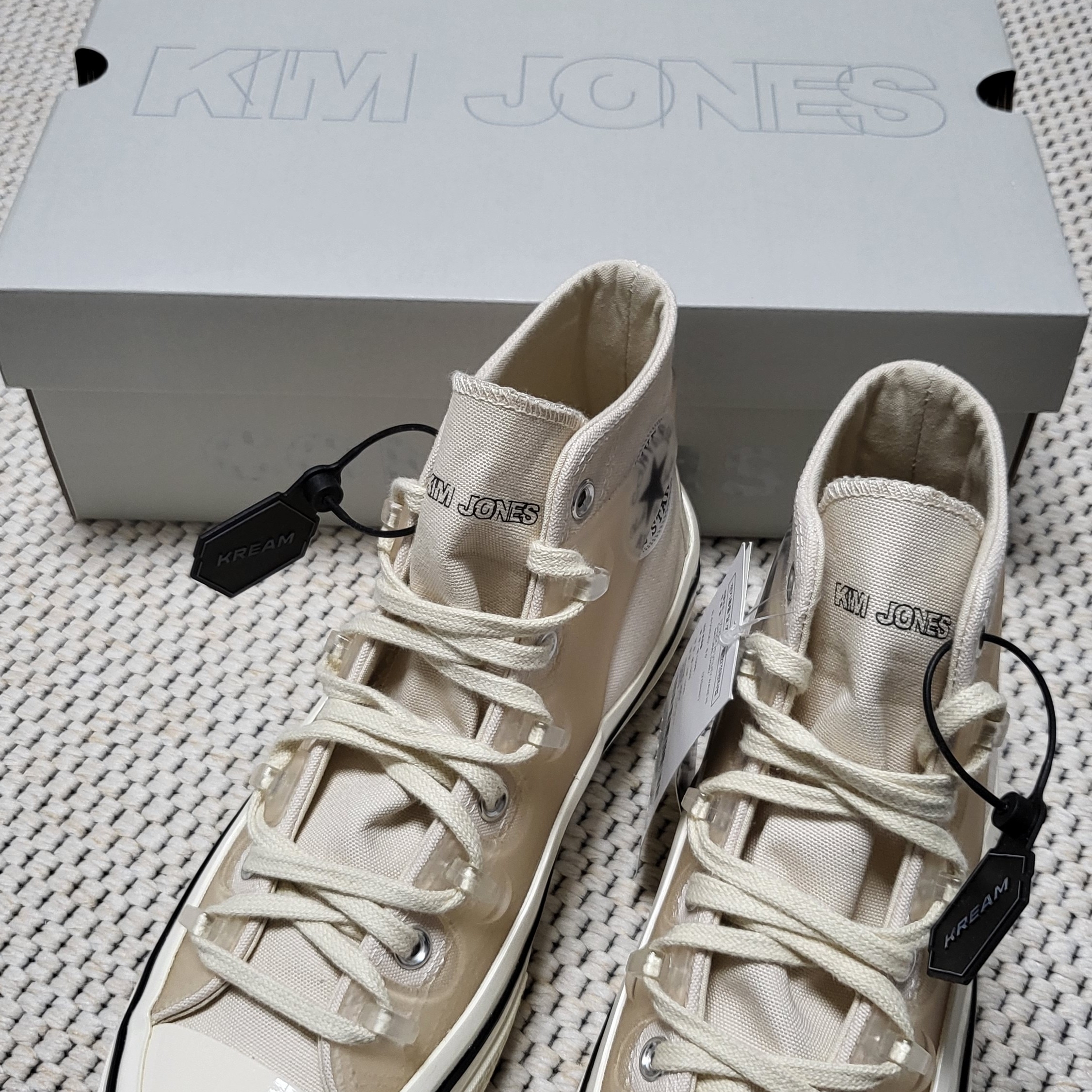 Converse x Kim Jones Chuck 70 Utility Wave High Natural Ivory 착용 스타일 - 2