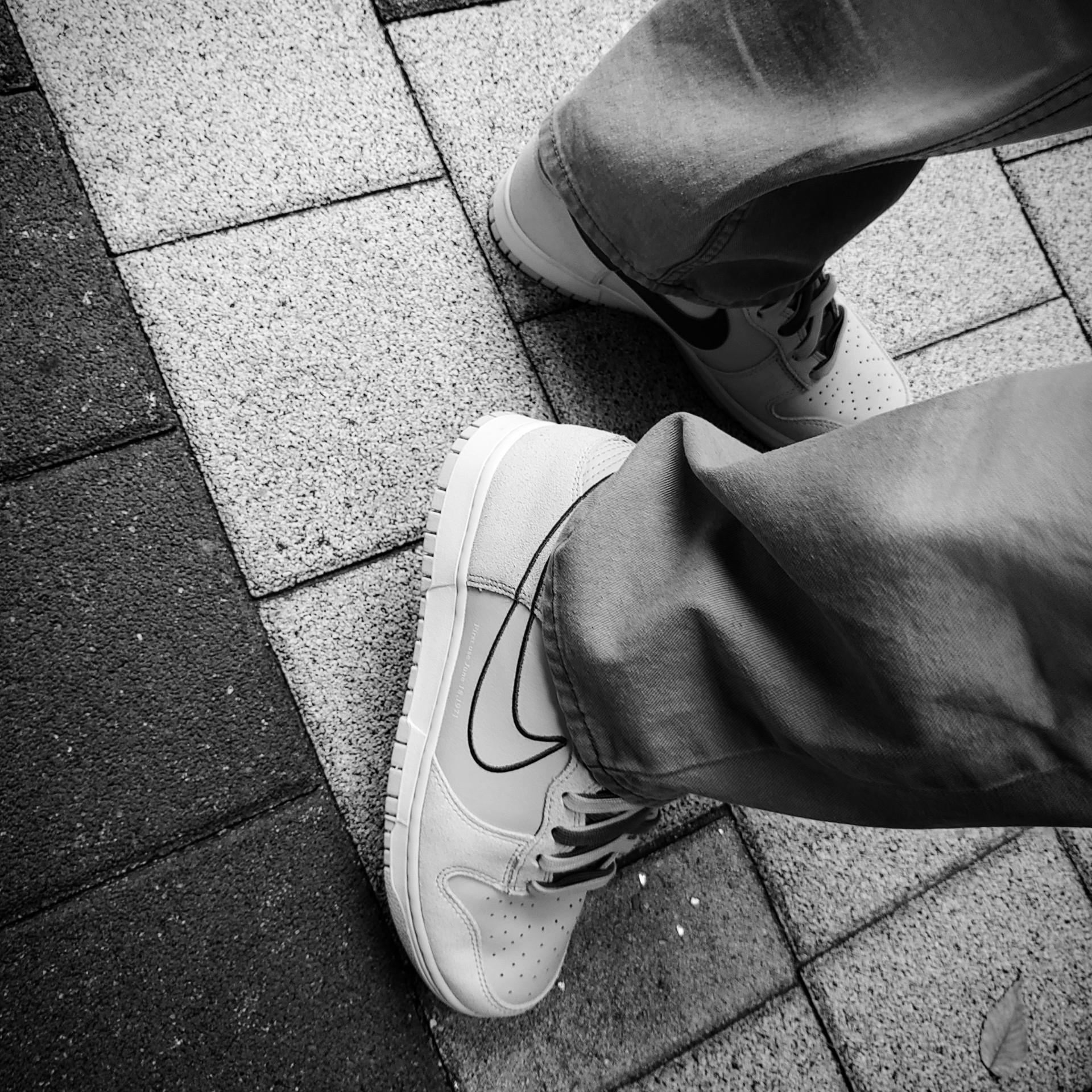 Nike x Mayumi Yamase Air Force 1 Flyleather Solar Red, Nike Dunk High SE First Use Sail 착용 스타일 - 2