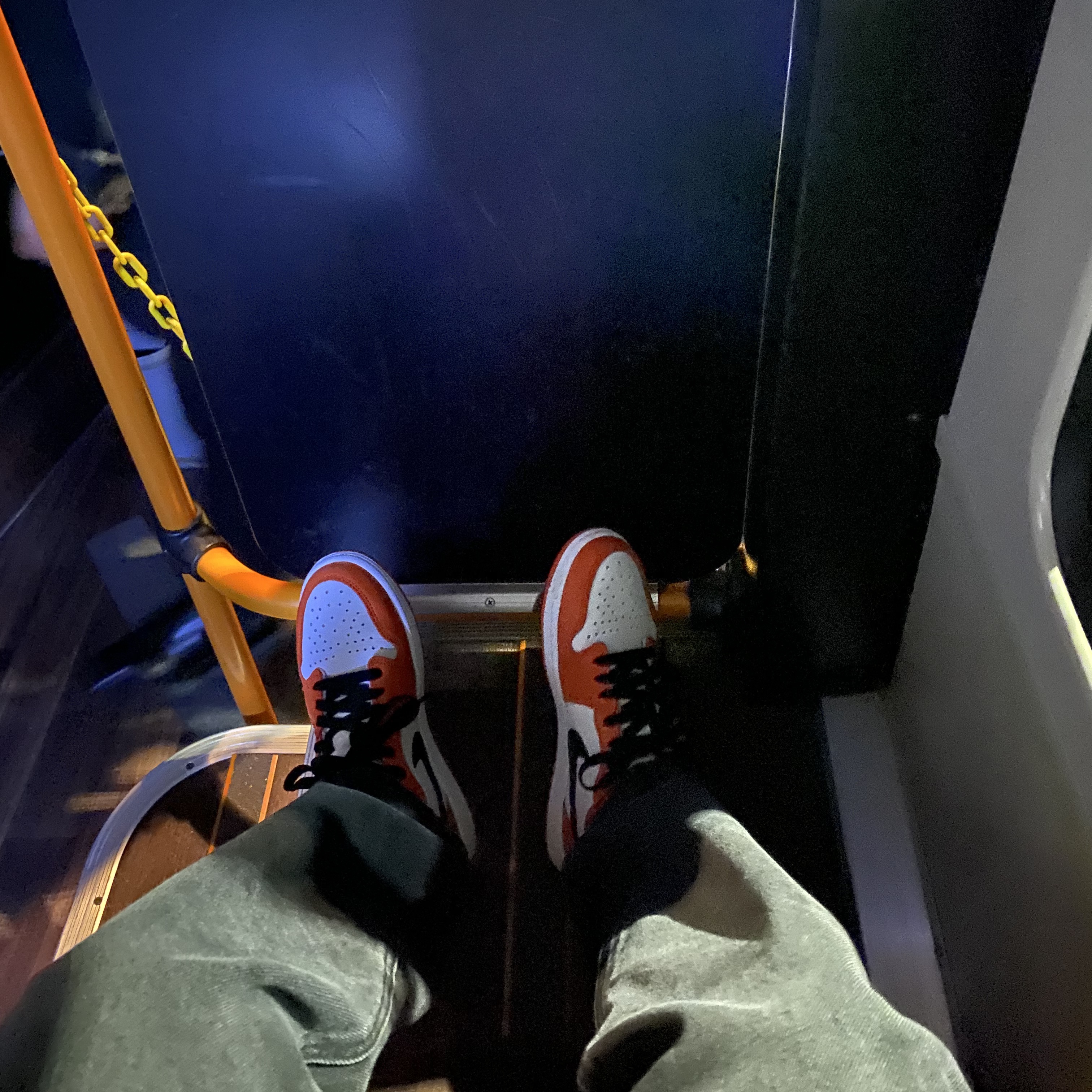 Jordan 1 Low OG Starfish 착용 스타일