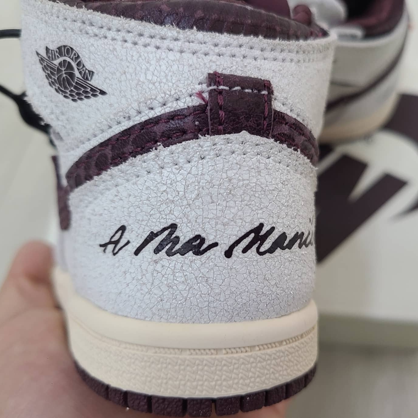(TD) Jordan 1 x A Ma Maniere Retro High OG SP Burgundy and Sail 착용 스타일 - 5