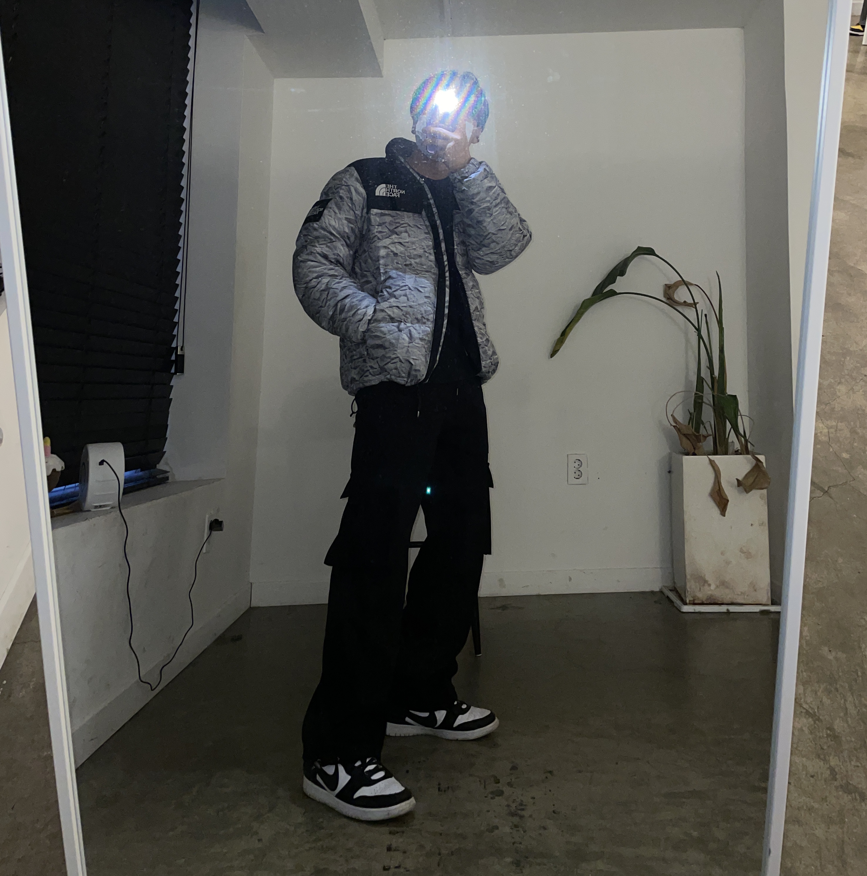 The North Face White Label Novelty Nuptse Down Jacket White, Nike x Ambush Dunk High Black 착용 스타일