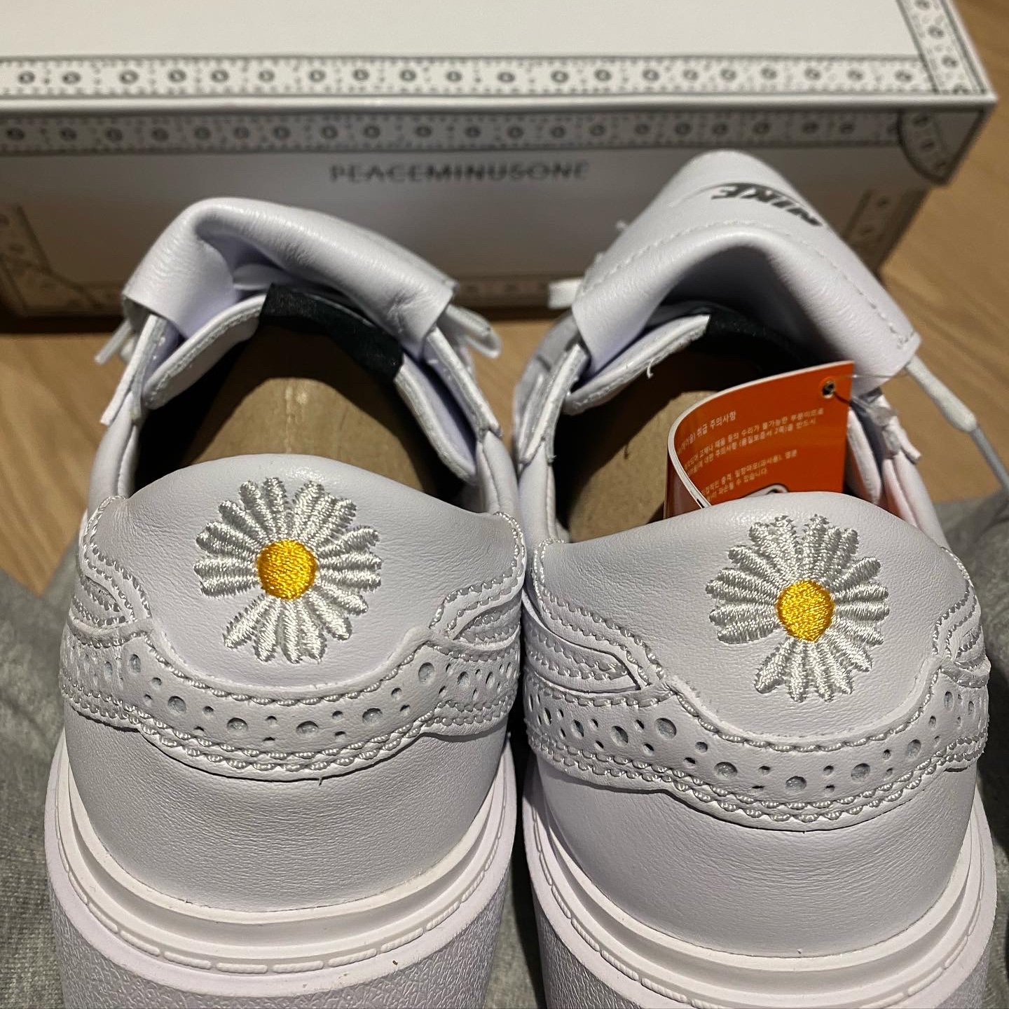Nike x Peaceminusone Kwondo1 White 착용 스타일 - 4