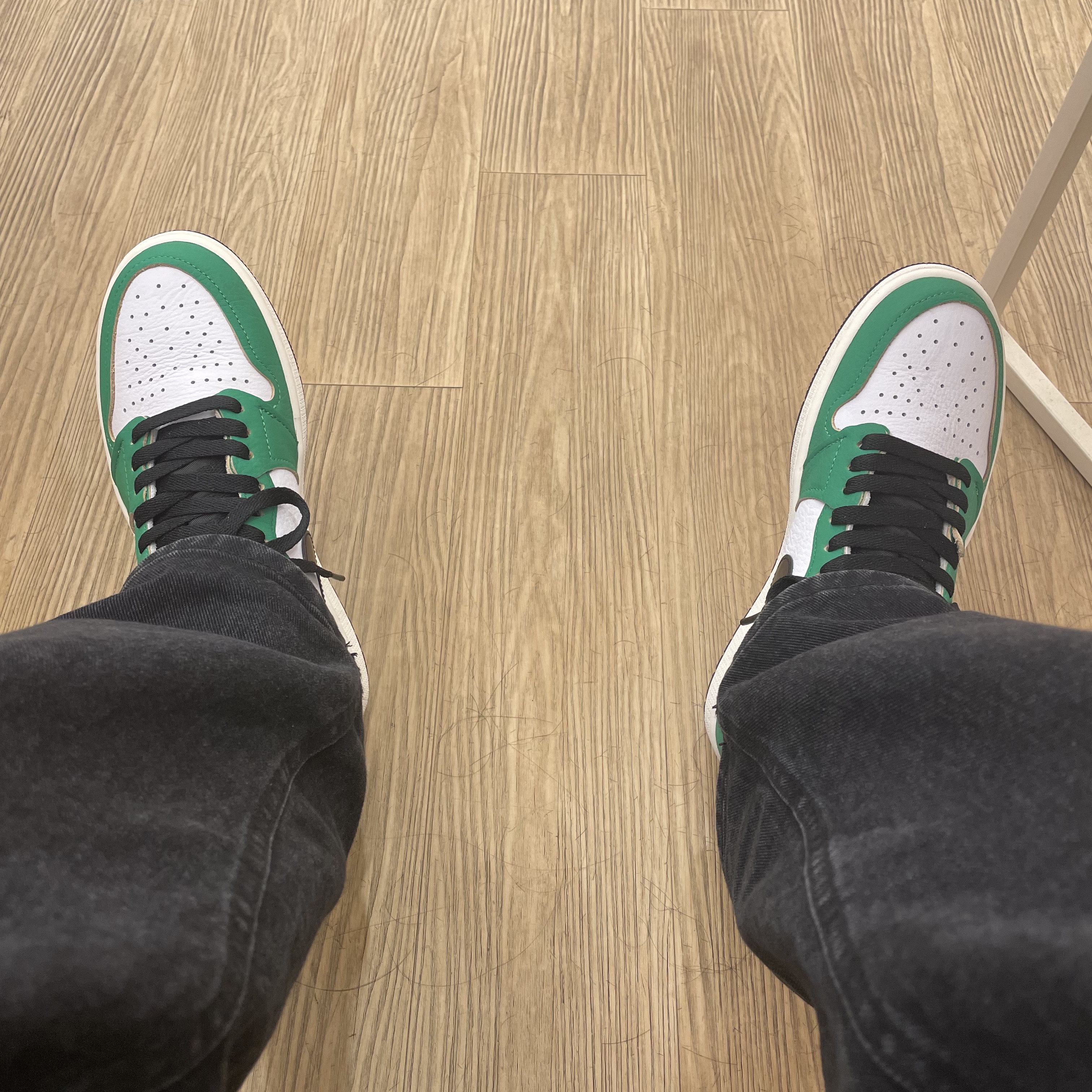 (W) Jordan 1 Retro High OG Lucky Green 착용 스타일 - 2
