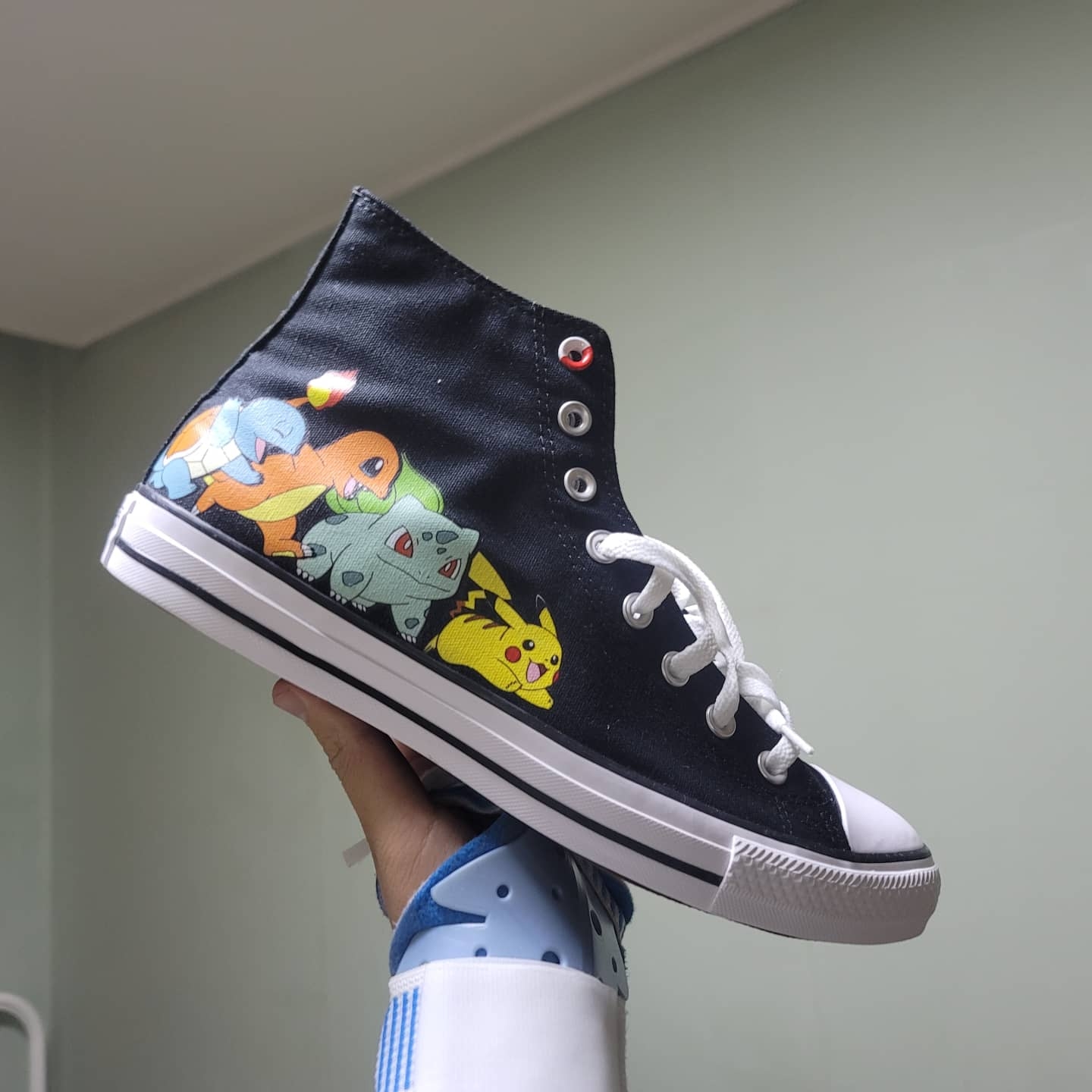 Converse x Pokemon Chuck Taylor All Star Hi First Partners 착용 스타일 - 1