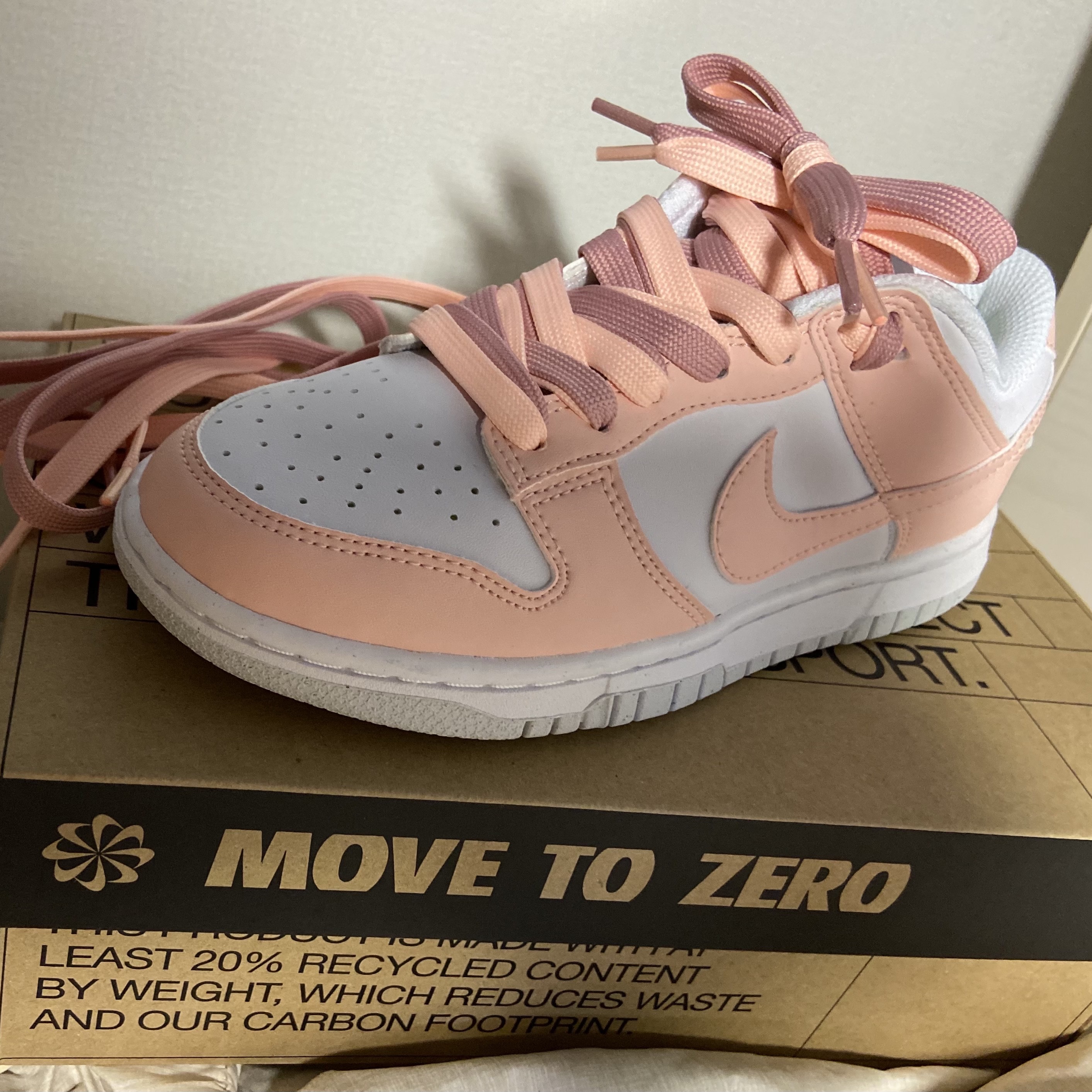 (W) Nike Dunk Low Next Nature Pale Coral 착용 스타일 - 4