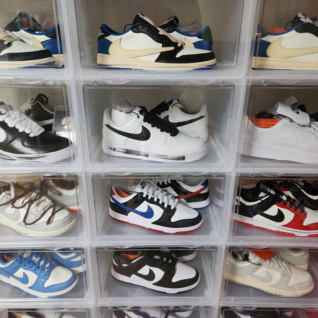 Jordan 1 x Travis Scott x Fragment Retro Low OG SP Military Blue, Nike x Peaceminusone Air Force 1 Low Para-Noise 착용 스타일 - 1