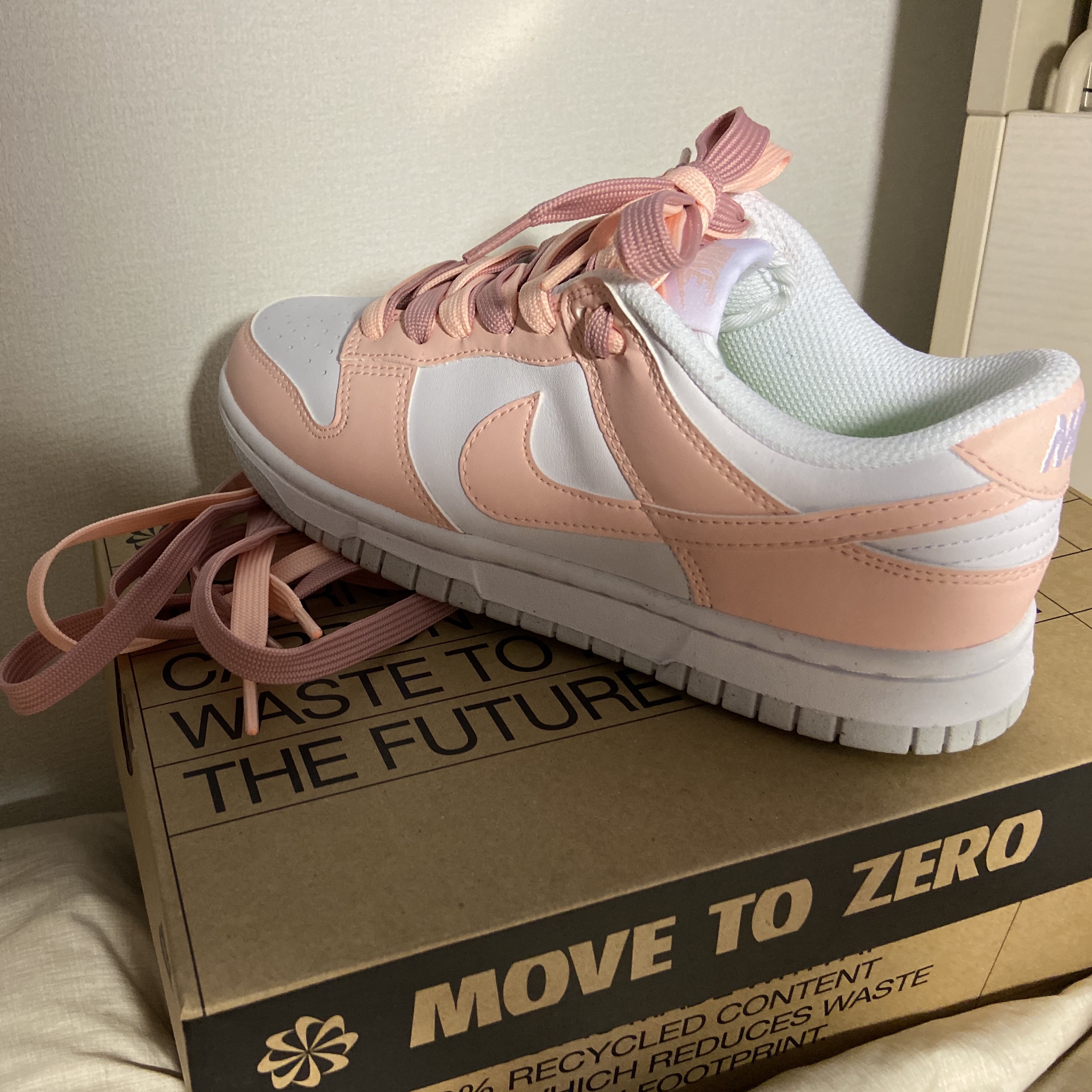 (W) Nike Dunk Low Next Nature Pale Coral 착용 스타일 - 3