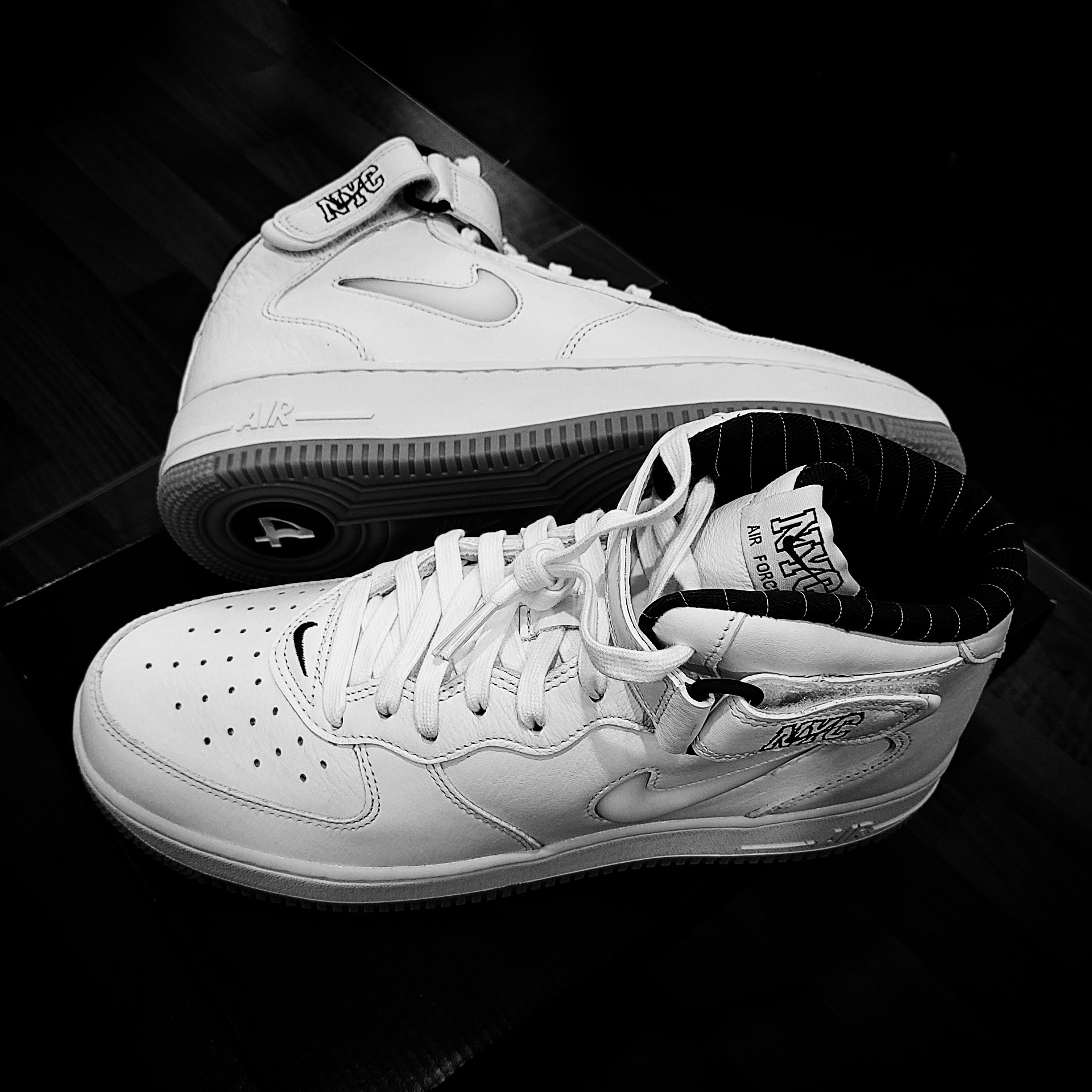 Nike x Mayumi Yamase Air Force 1 Flyleather Solar Red, Nike Dunk High SE First Use Sail 착용 스타일 - 5