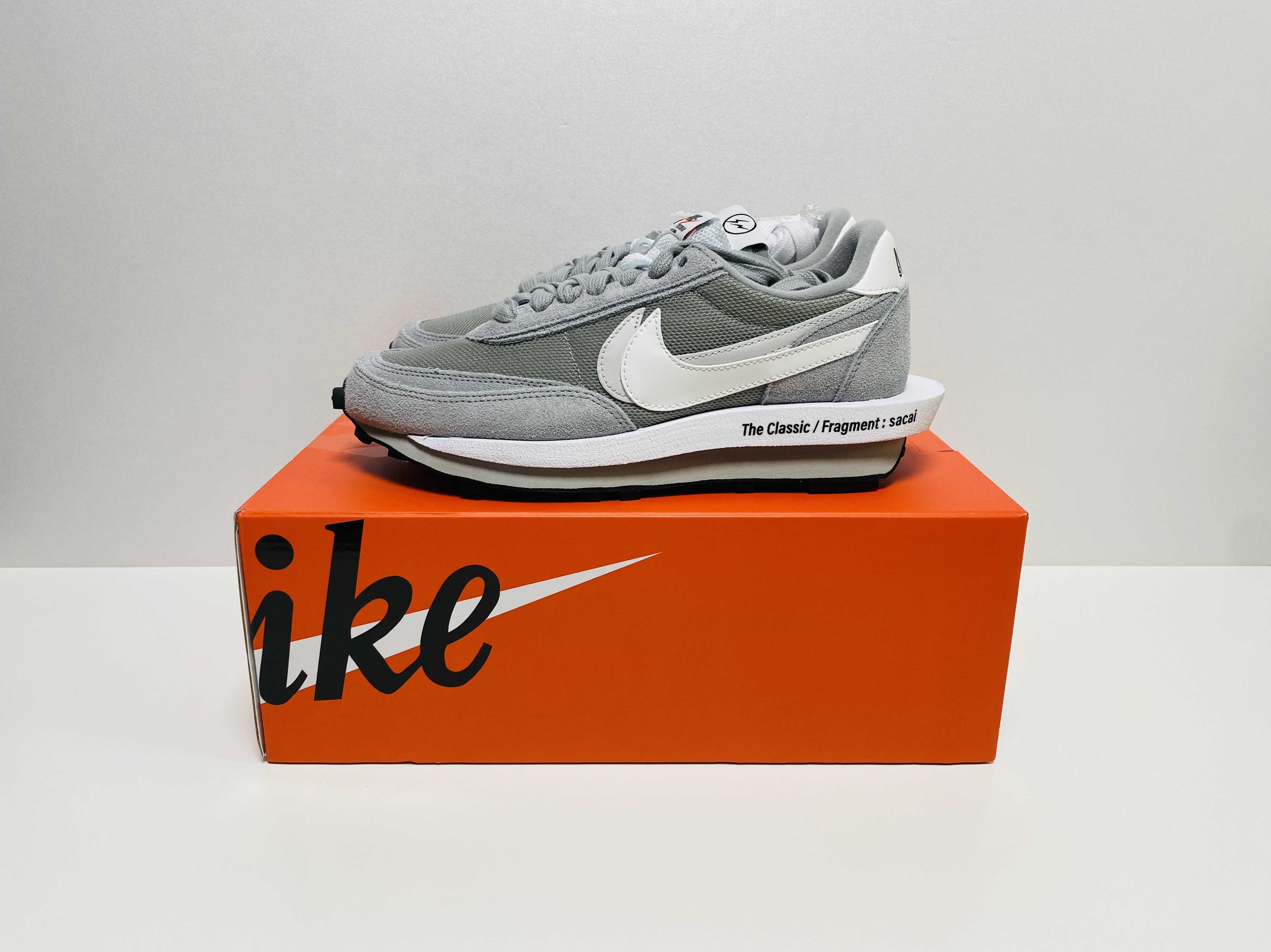Nike x Sacai x Fragment LDWaffle Light Smoke Grey 착용 스타일 - 1
