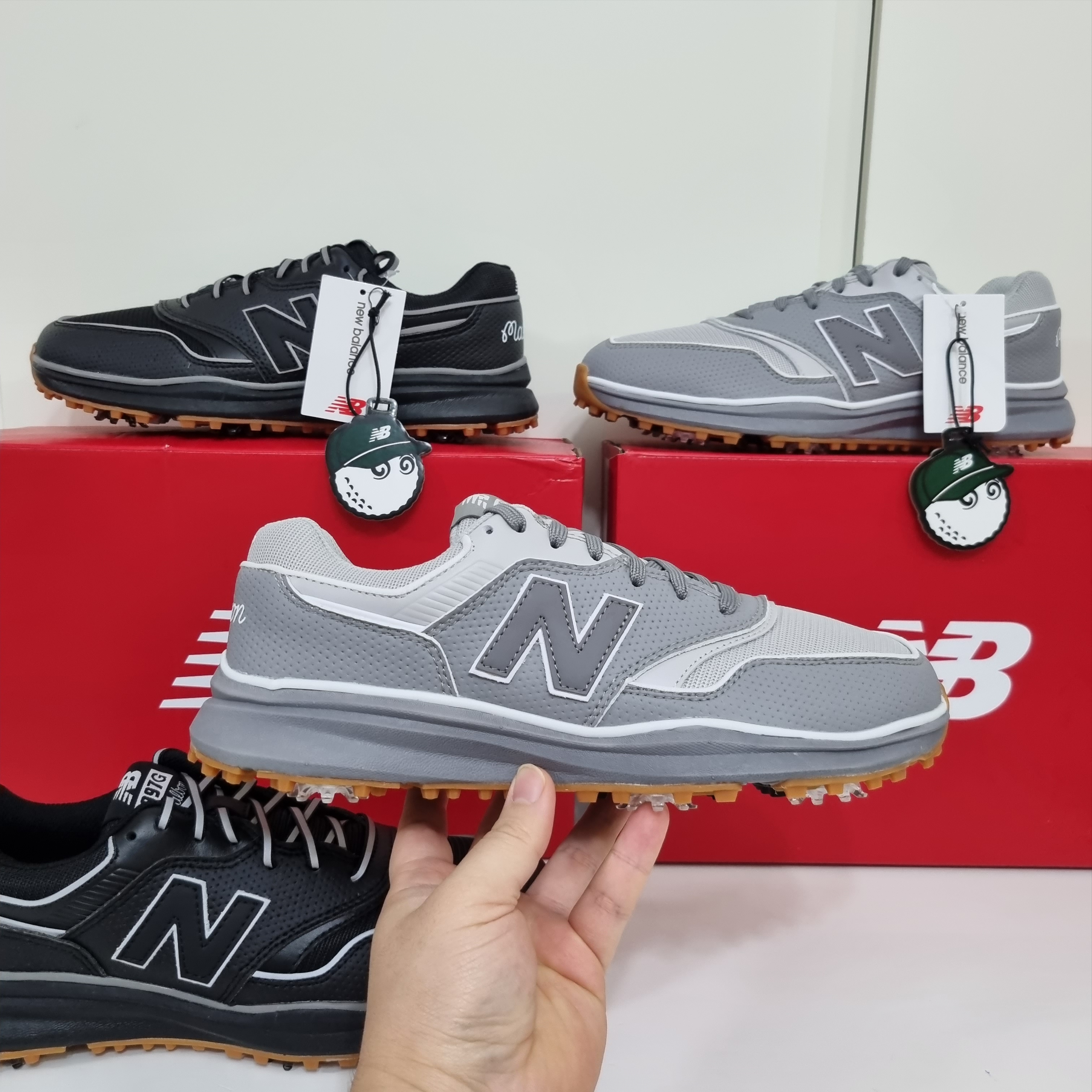 New Balance x Malbon 997 Golf Black, New Balance x Malbon 997 Golf Grey 착용 스타일 - 3