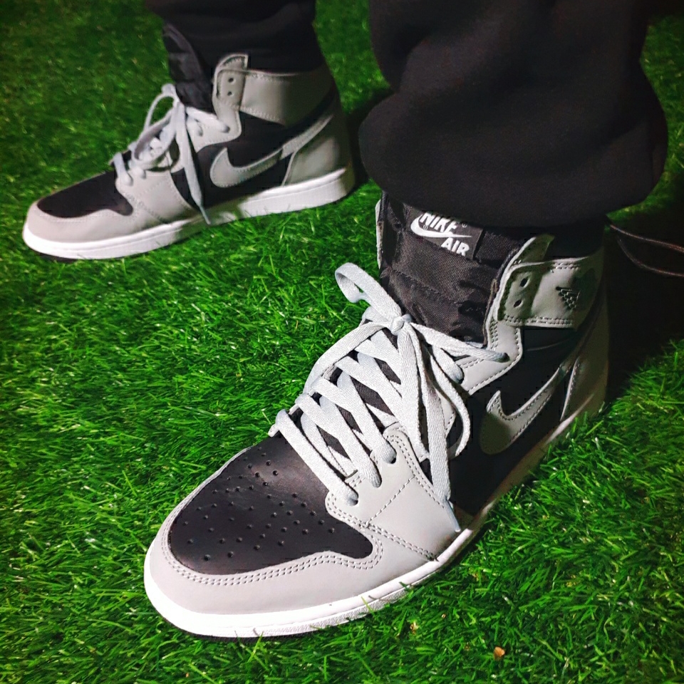 Jordan 1 Retro High OG Shadow 2.0, Nike Big Swoosh Full Zip Jacket Black Anthracite 착용 스타일 - 5