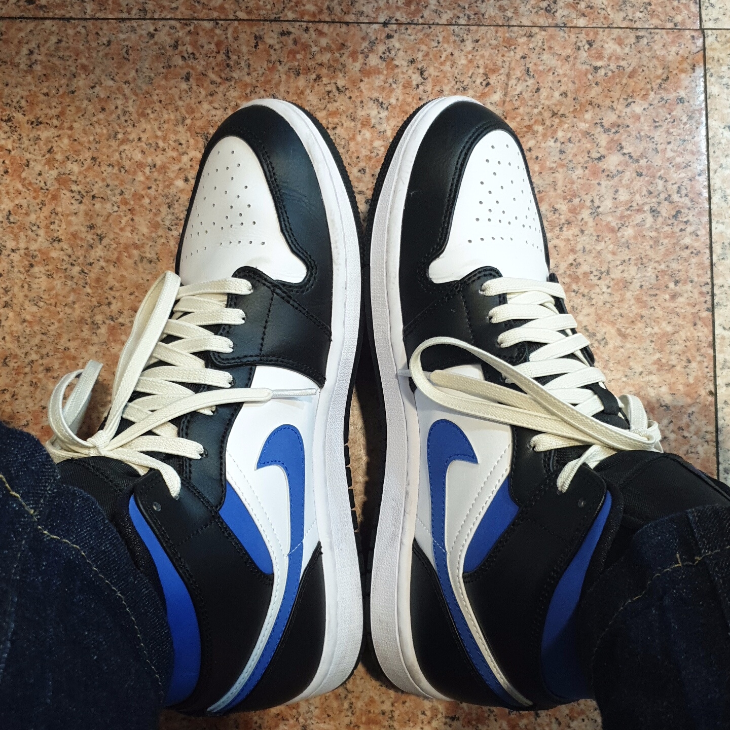 Jordan 1 Mid Racer Blue 착용 스타일 - 2