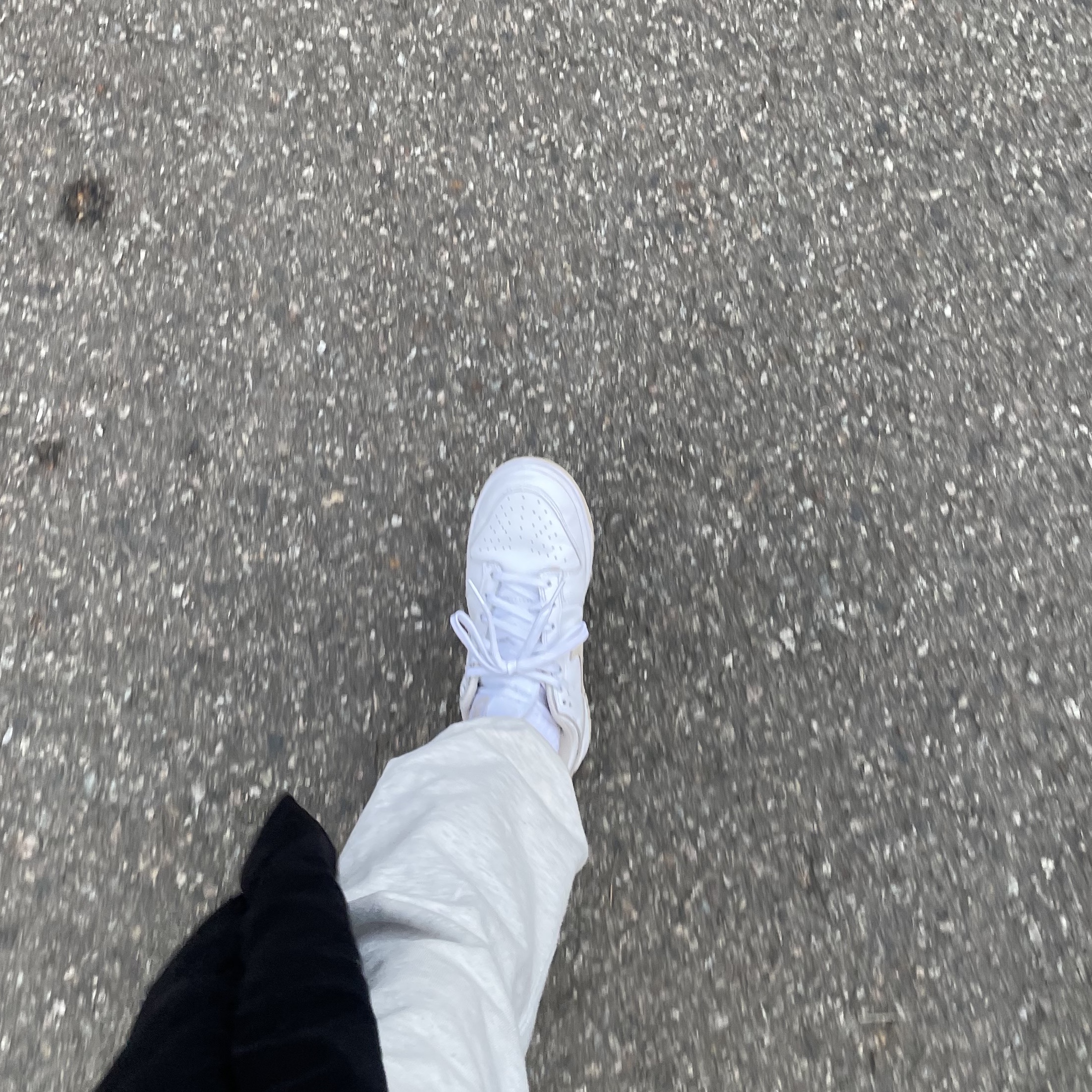 (W) Nike Dunk Low Pearl White 착용 스타일