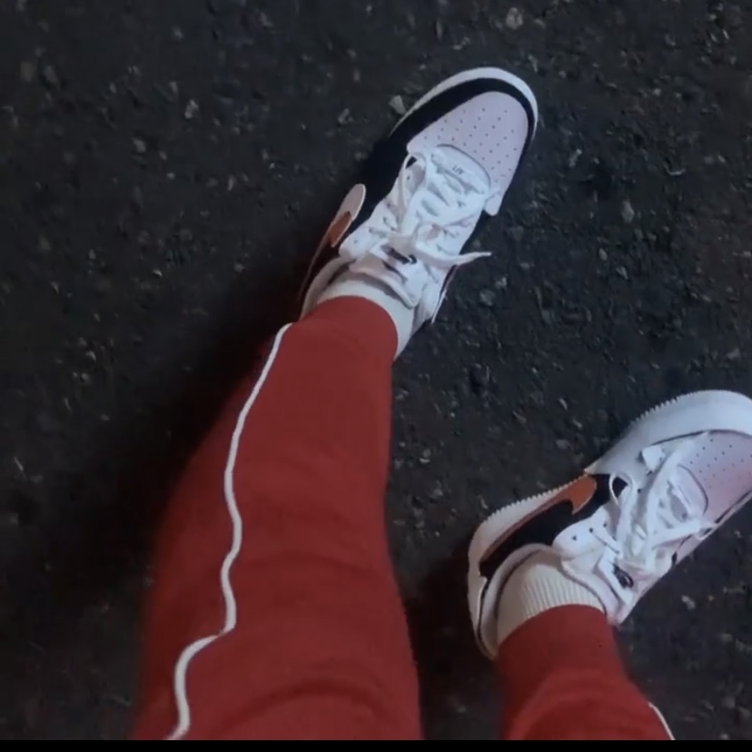 Nike Air Force 1/1 Cosmic Clay 착용 스타일 - 3