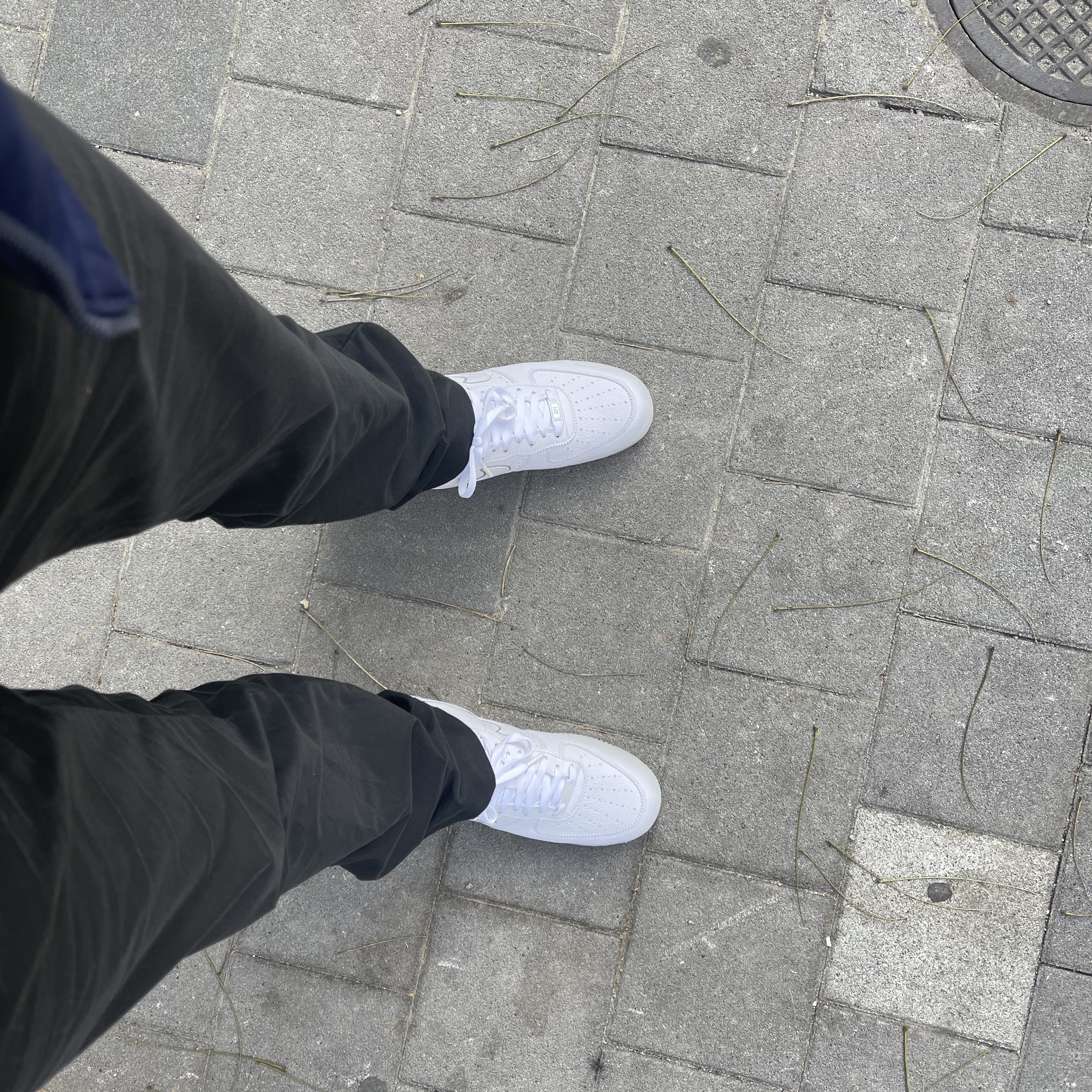 Nike Air Force 1 Low Be True 2020 착용 스타일 - 2
