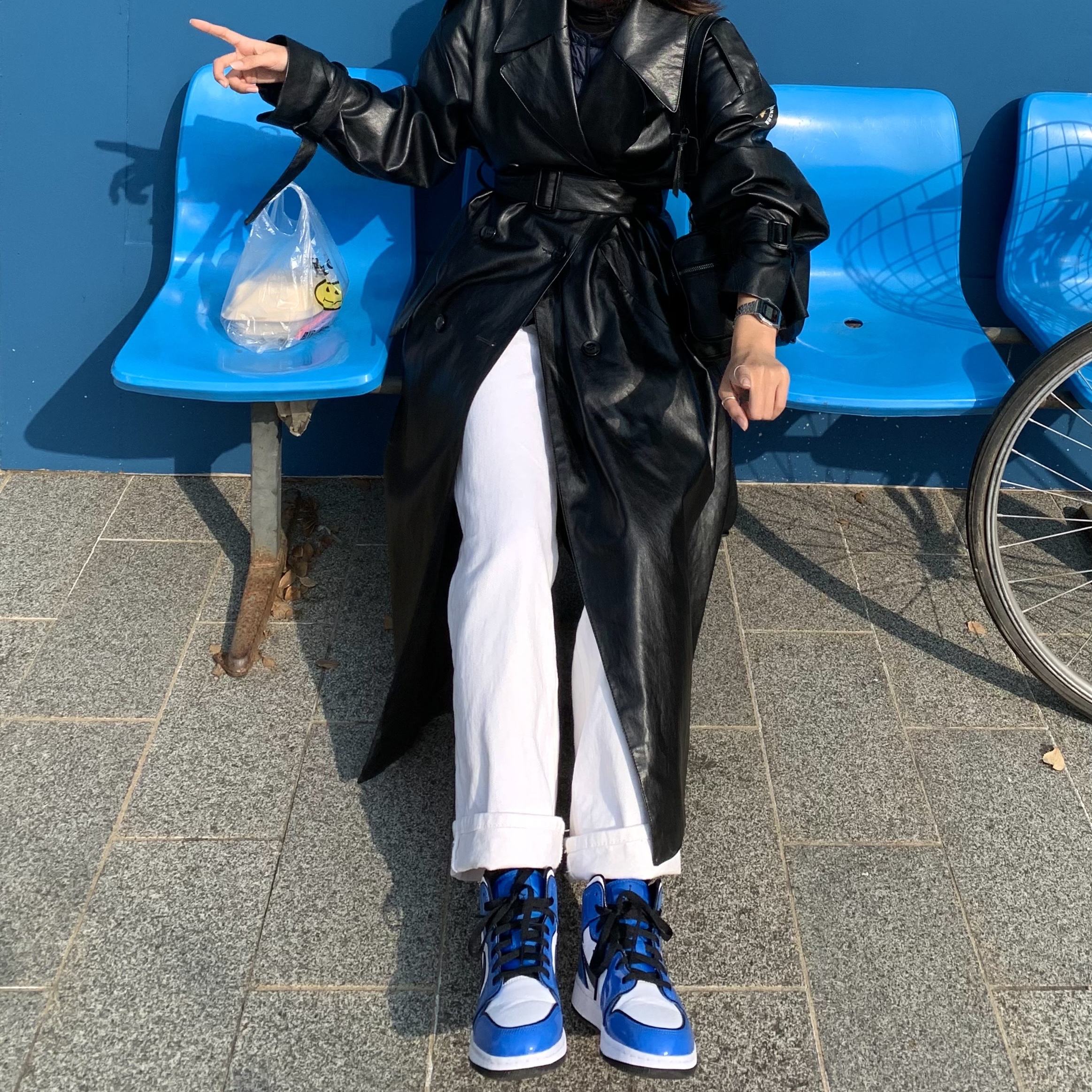 (GS) Jordan 1 Mid SE Signal Blue 착용 스타일
