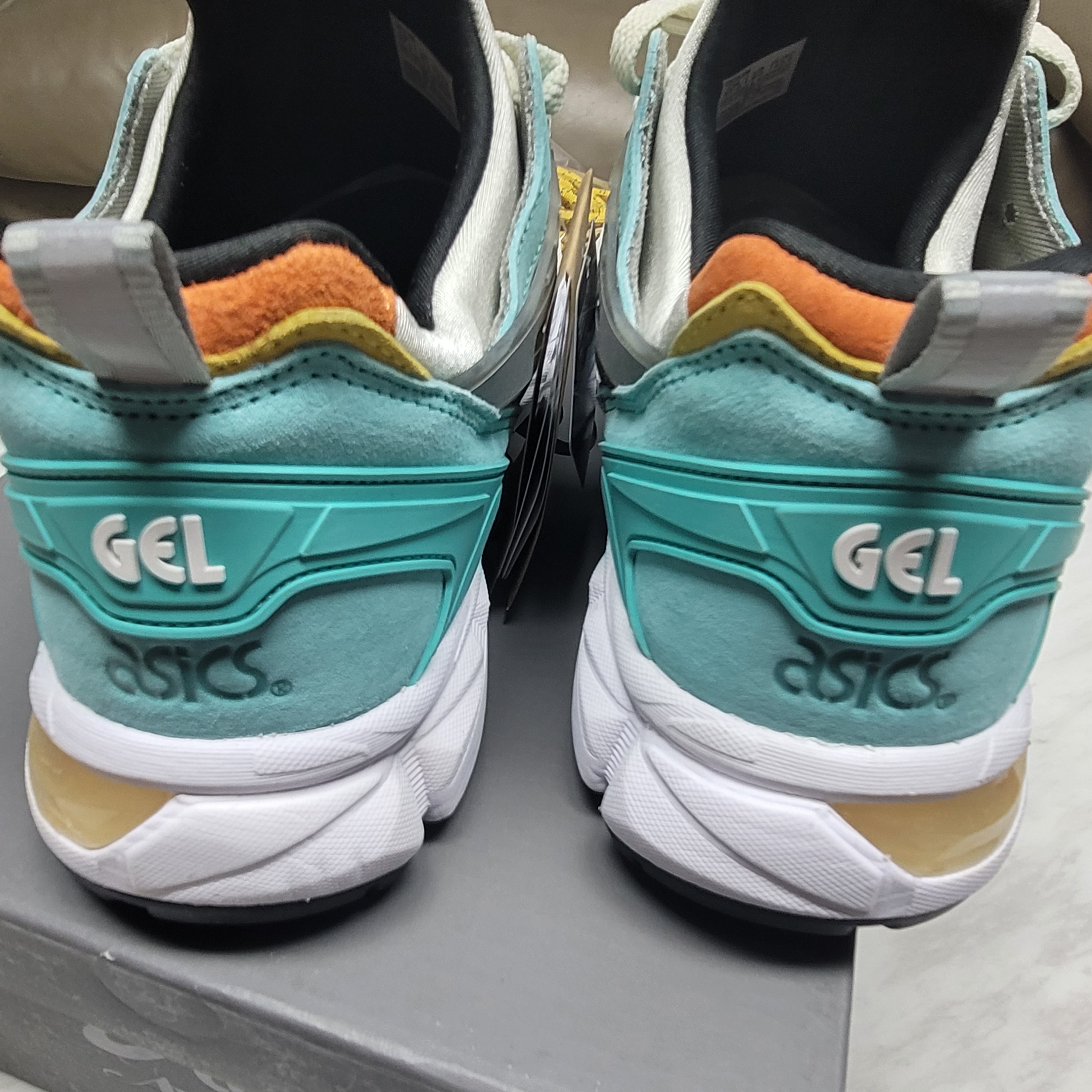 Asics x Awake NY Gel-Kayano 21 Teal Pure Silver 착용 스타일 - 4