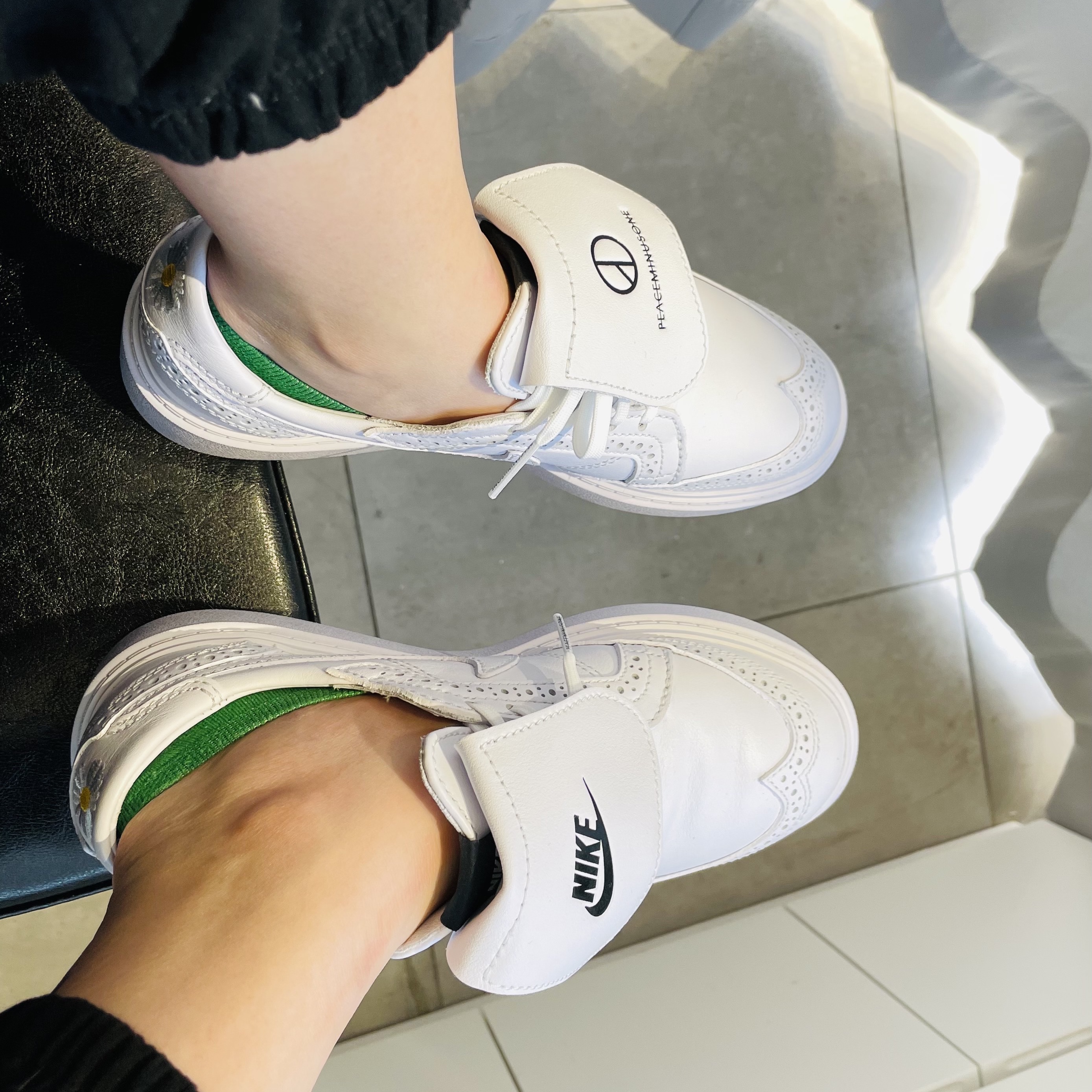 Nike x Peaceminusone Kwondo1 White, Darkr8m Studio x Libilly 031 Hoodie Black 착용 스타일 - 4
