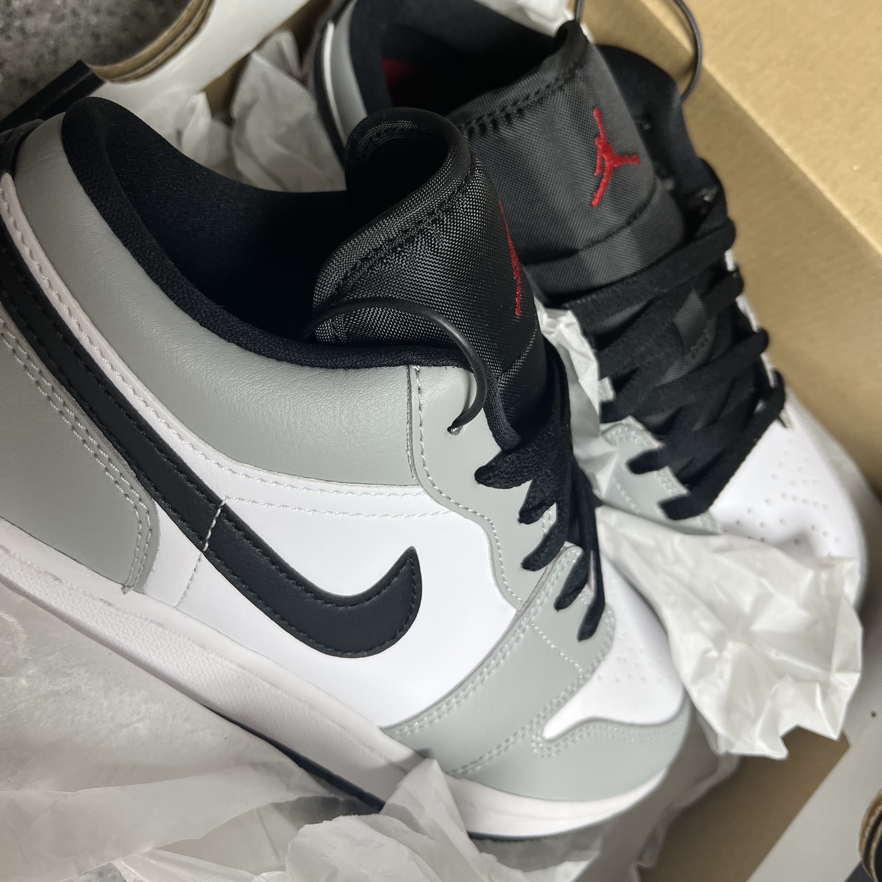 Jordan 1 Low Light Smoke Grey 착용 스타일 - 2