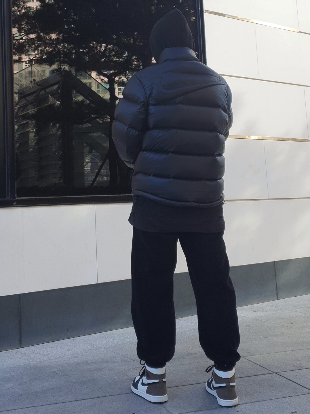 Nike x Drake Nocta Puffer Jacket Black - Asia, Jordan 1 Retro High OG Black Mocha 착용 스타일