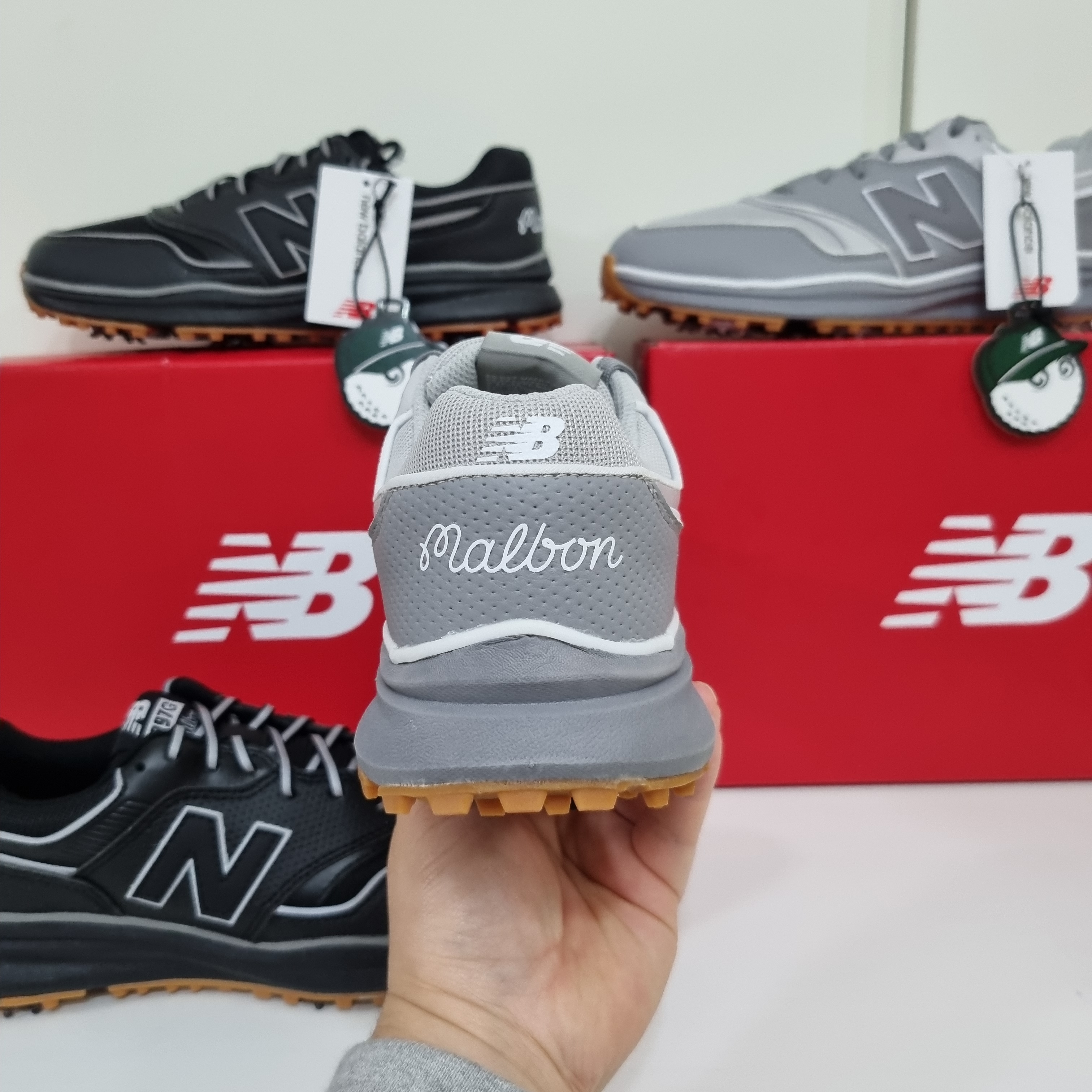 New Balance x Malbon 997 Golf Black, New Balance x Malbon 997 Golf Grey 착용 스타일 - 4