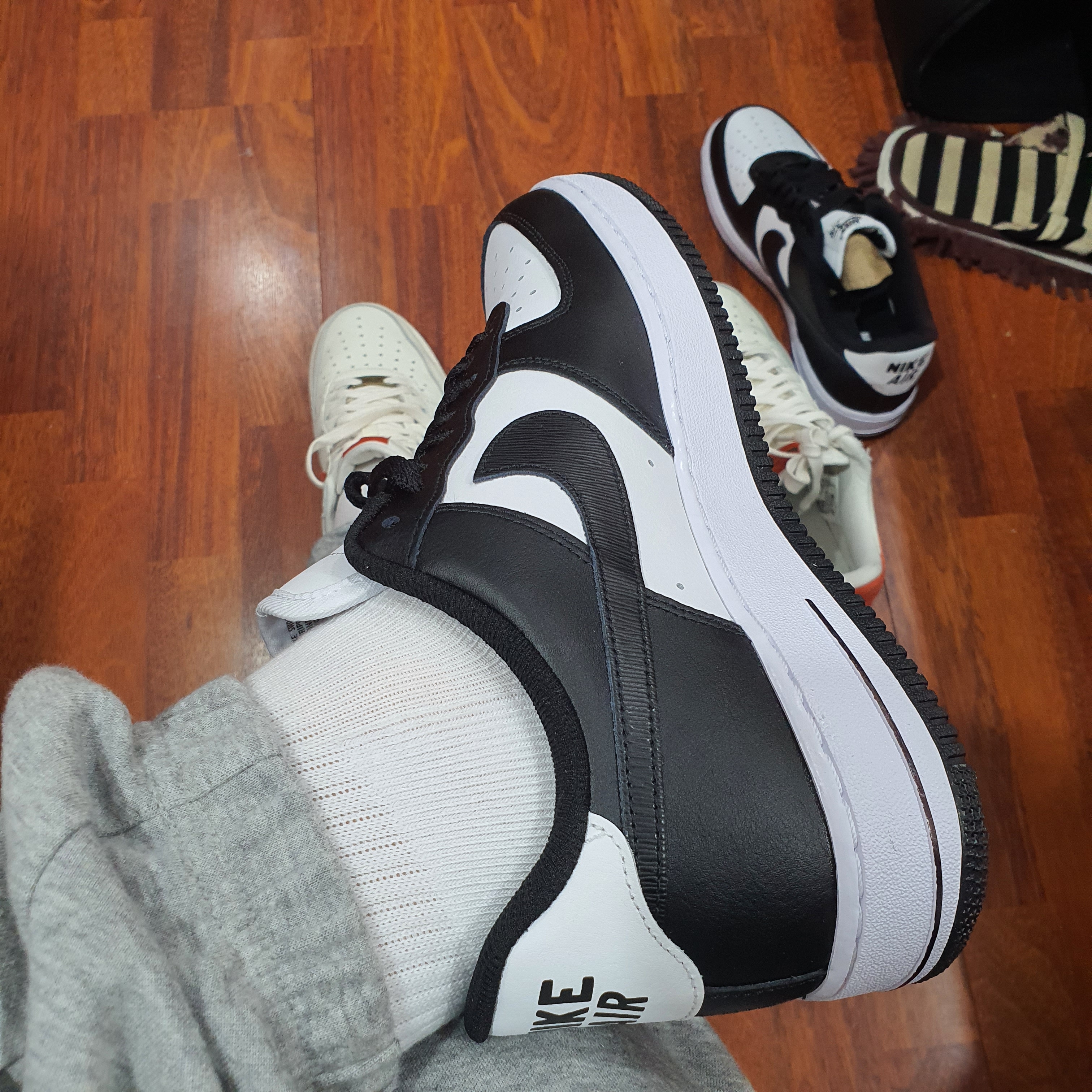 Nike Air Force 1 '07 Low White, Nike Dunk Low Retro Black 착용 스타일 - 4