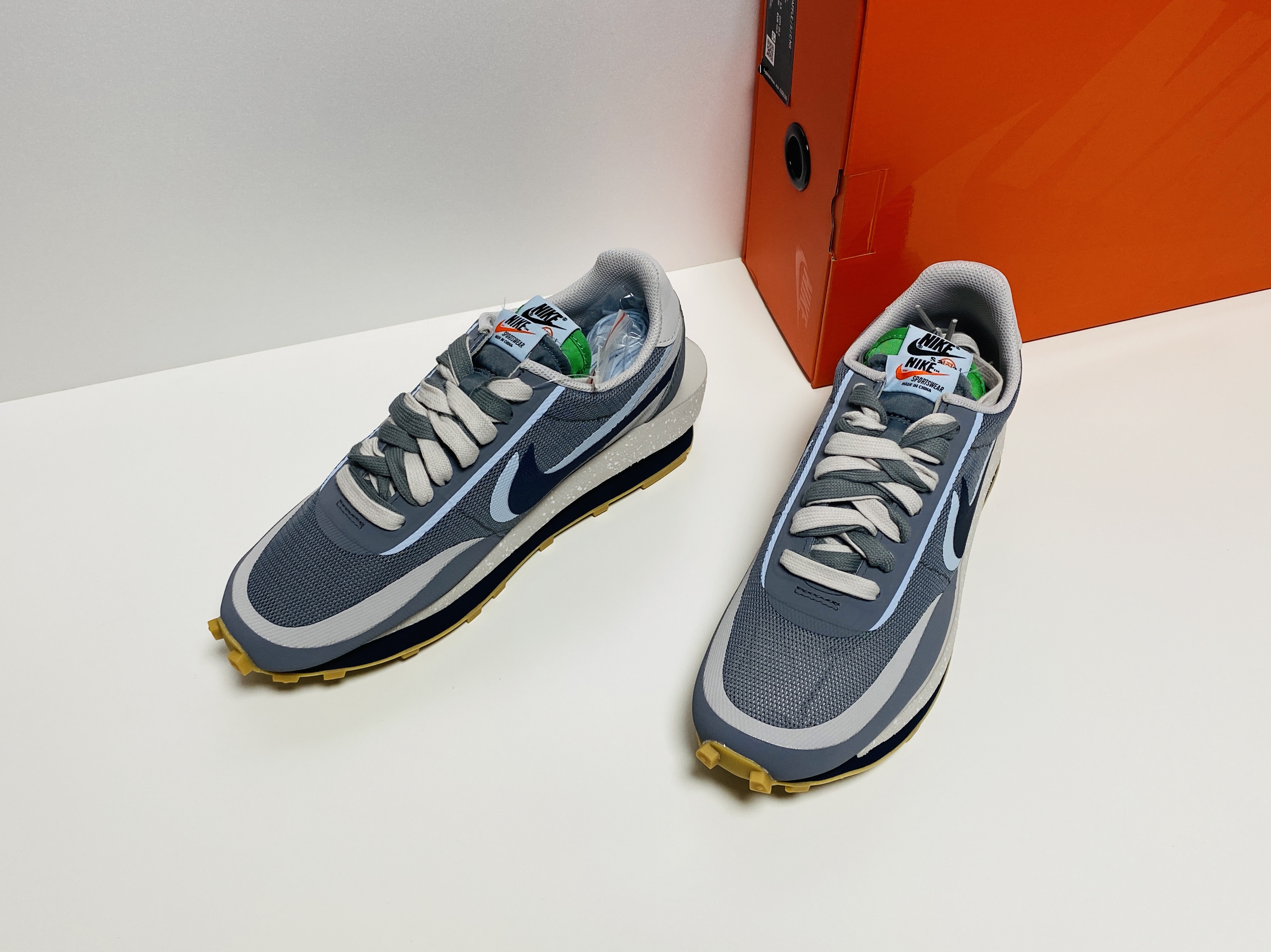 Nike x Sacai x Clot LDWaffle Cool Grey 착용 스타일 - 2