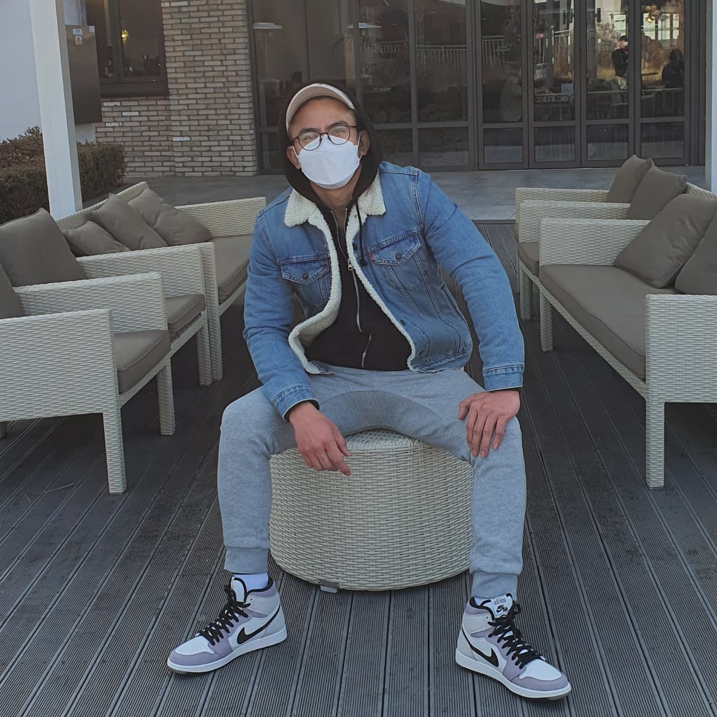 Jordan 1 Element Gore-Tex Sail 착용 스타일 - 2