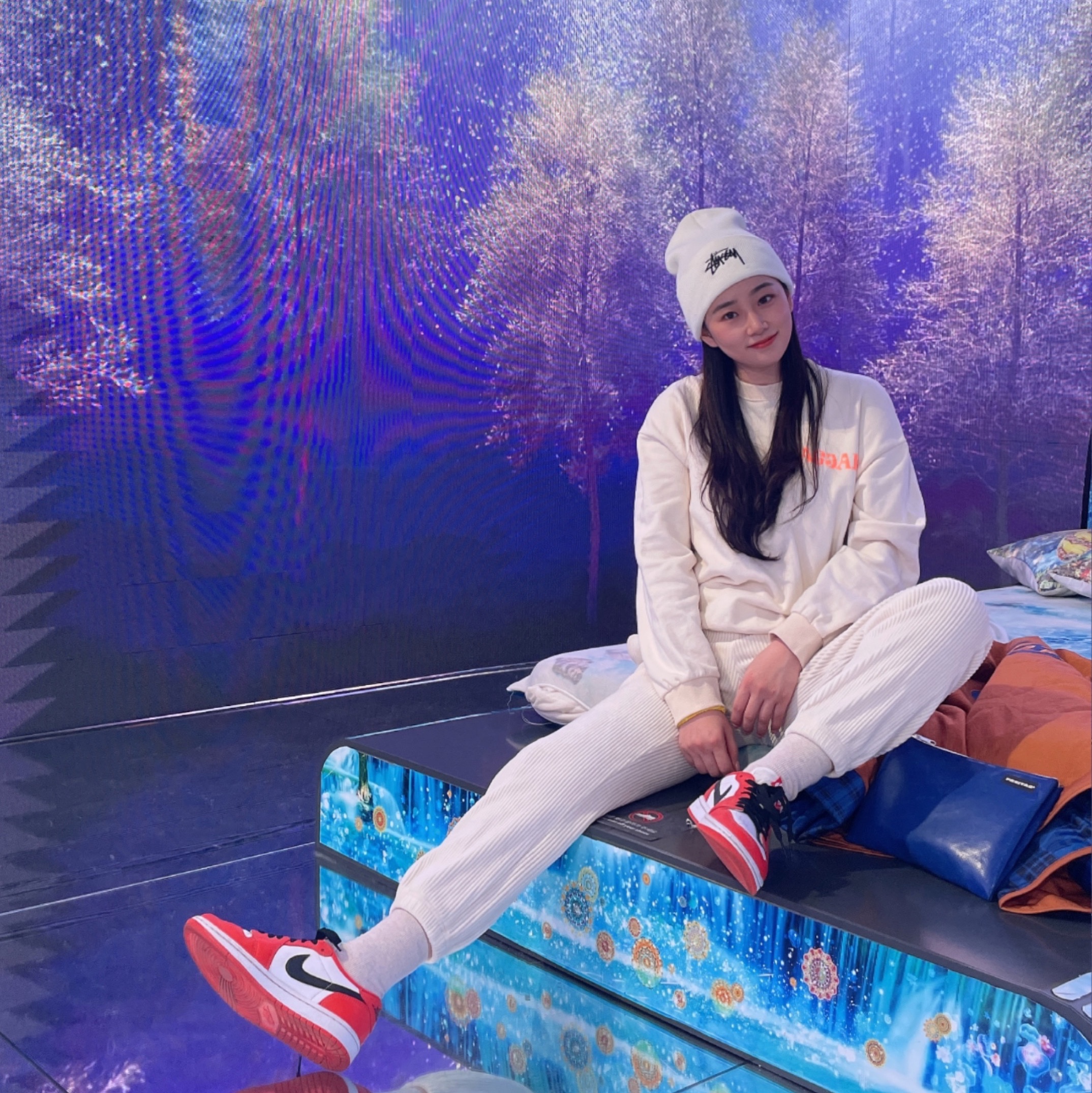 (W) Jordan 1 Low OG Starfish, Nike x Stussy Cuff Beanie White 착용 스타일 - 2