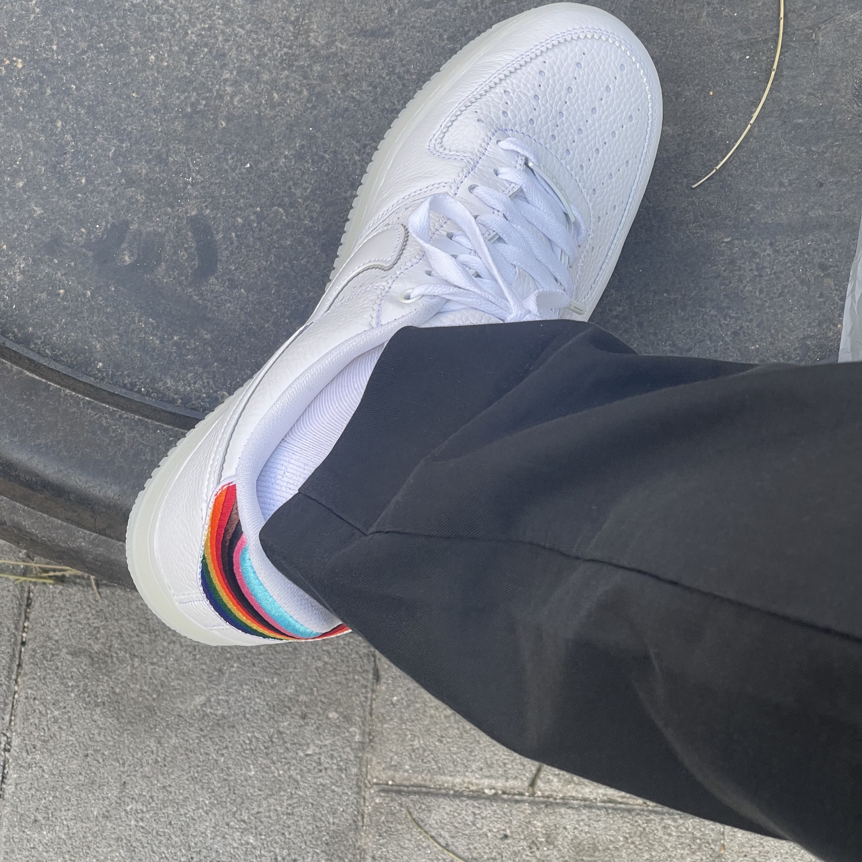 Nike Air Force 1 Low Be True 2020 착용 스타일 - 1