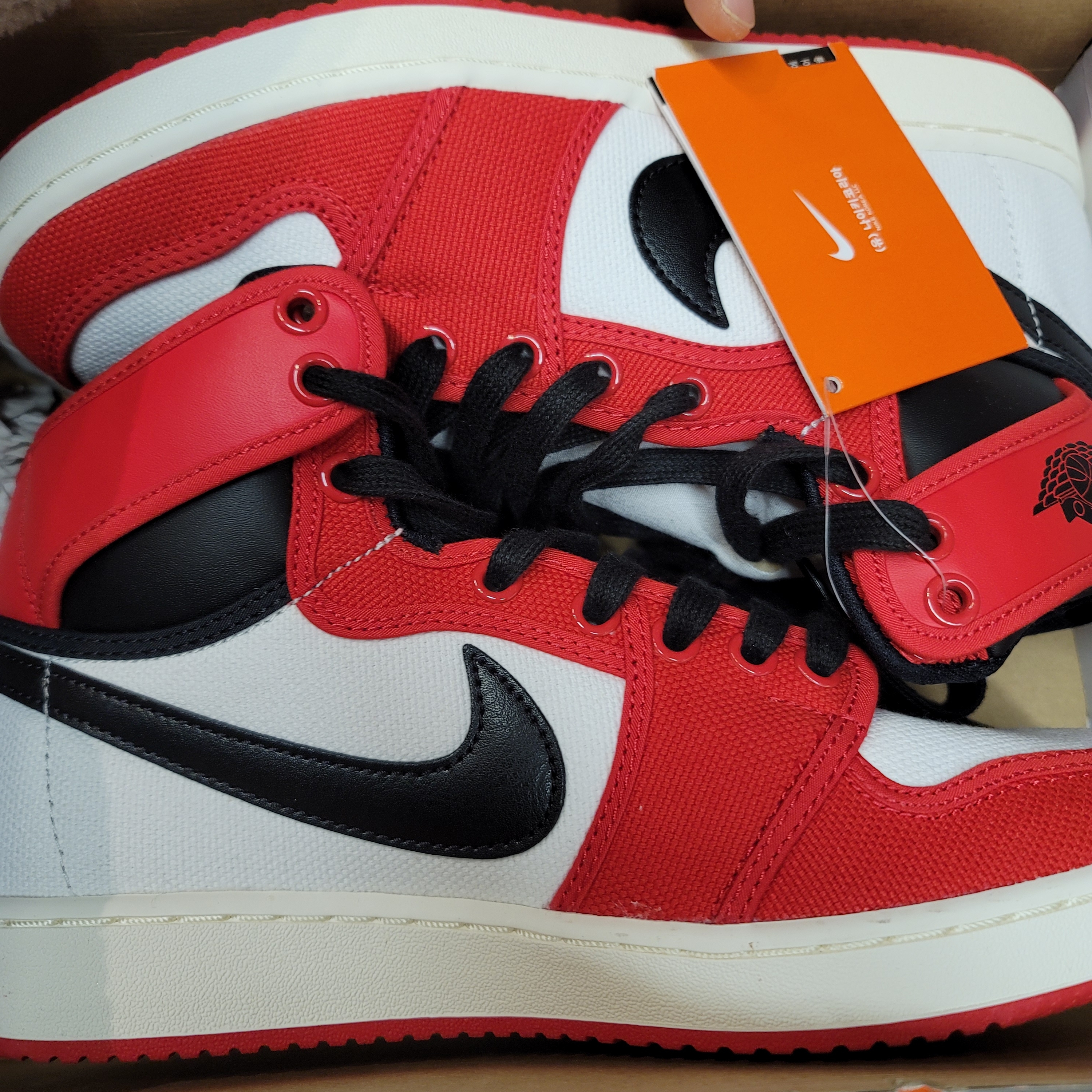 Jordan 1 KO Chicago 2021 착용 스타일 - 2