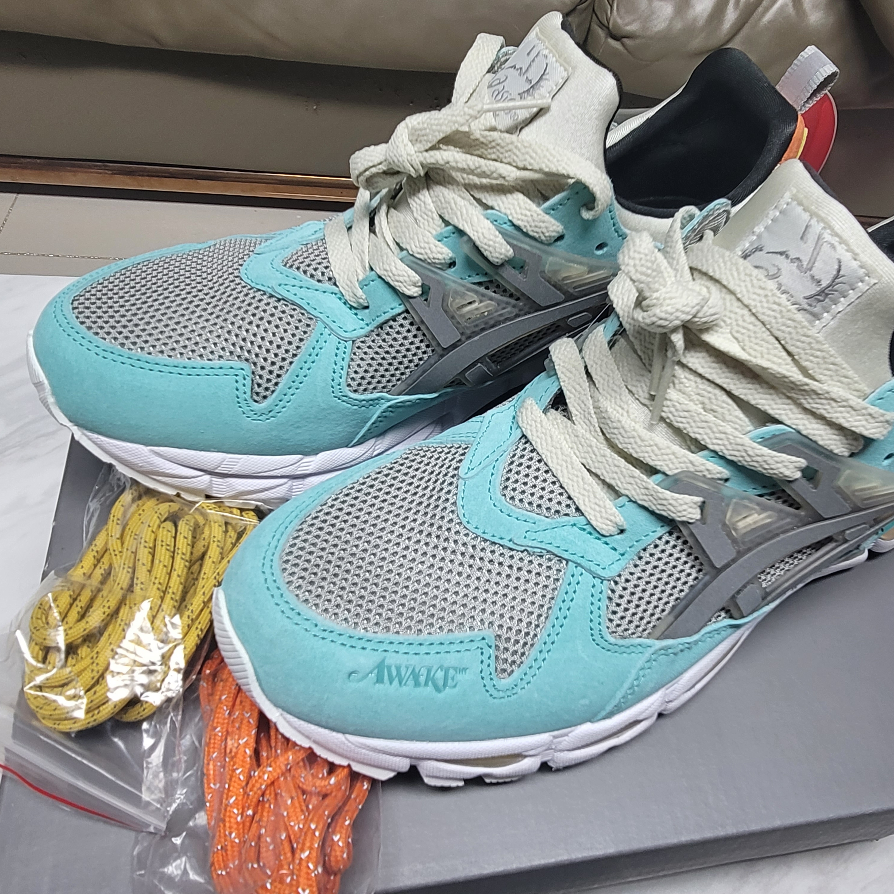 Asics x Awake NY Gel-Kayano 21 Teal Pure Silver 착용 스타일 - 2