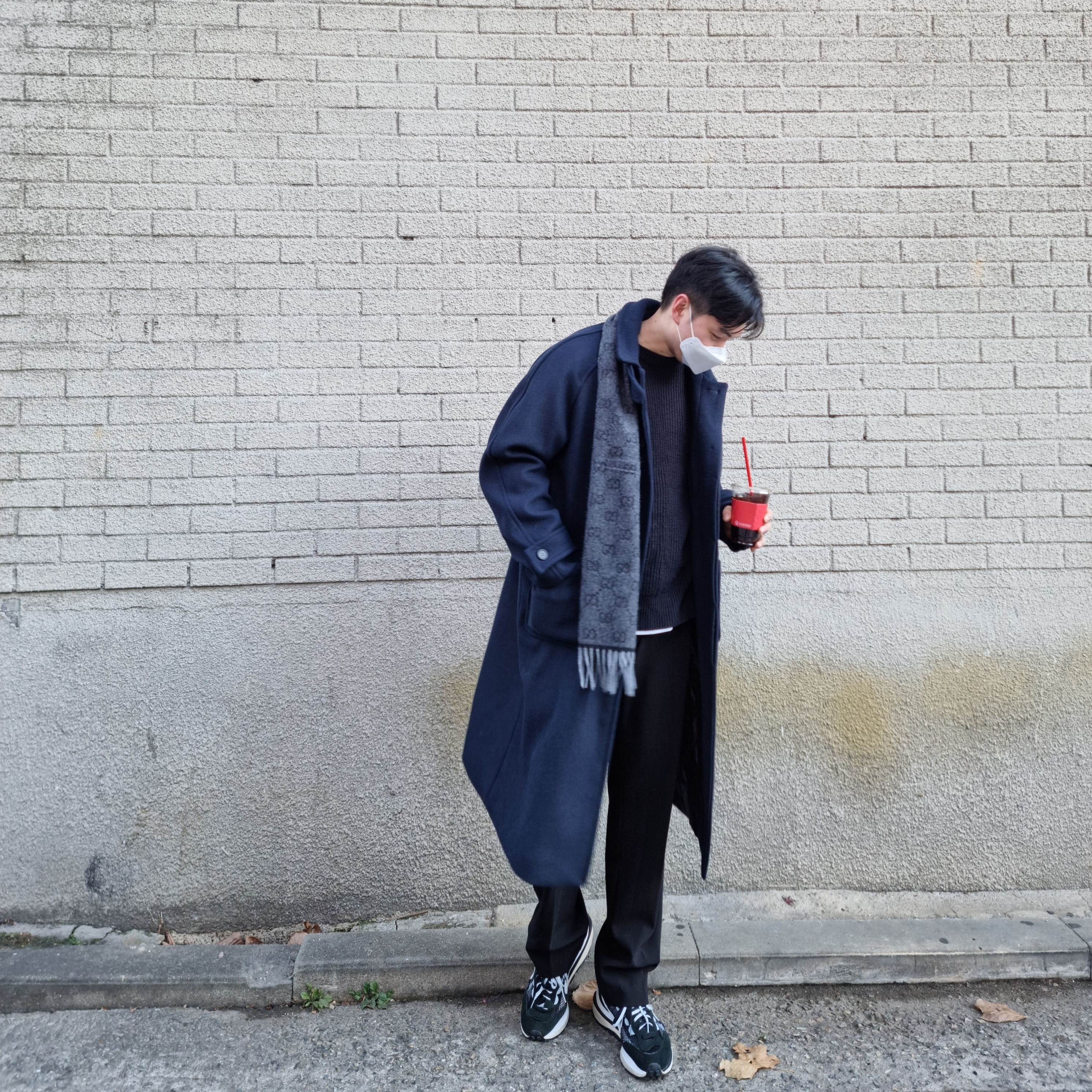Nike x Sacai VaporWaffle Black White 착용 스타일 - 1