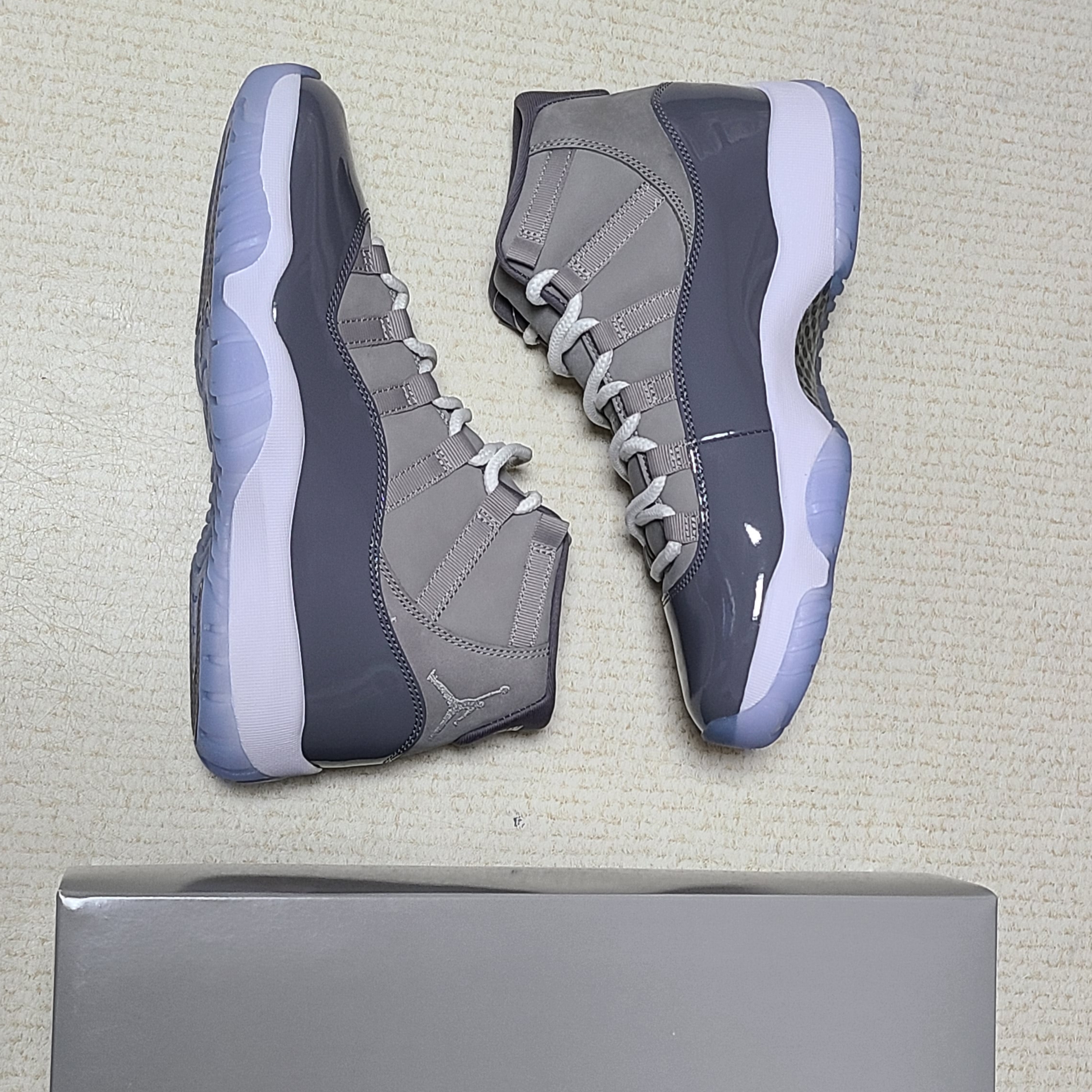 Jordan 11 Retro Cool Grey 2021 착용 스타일 - 1
