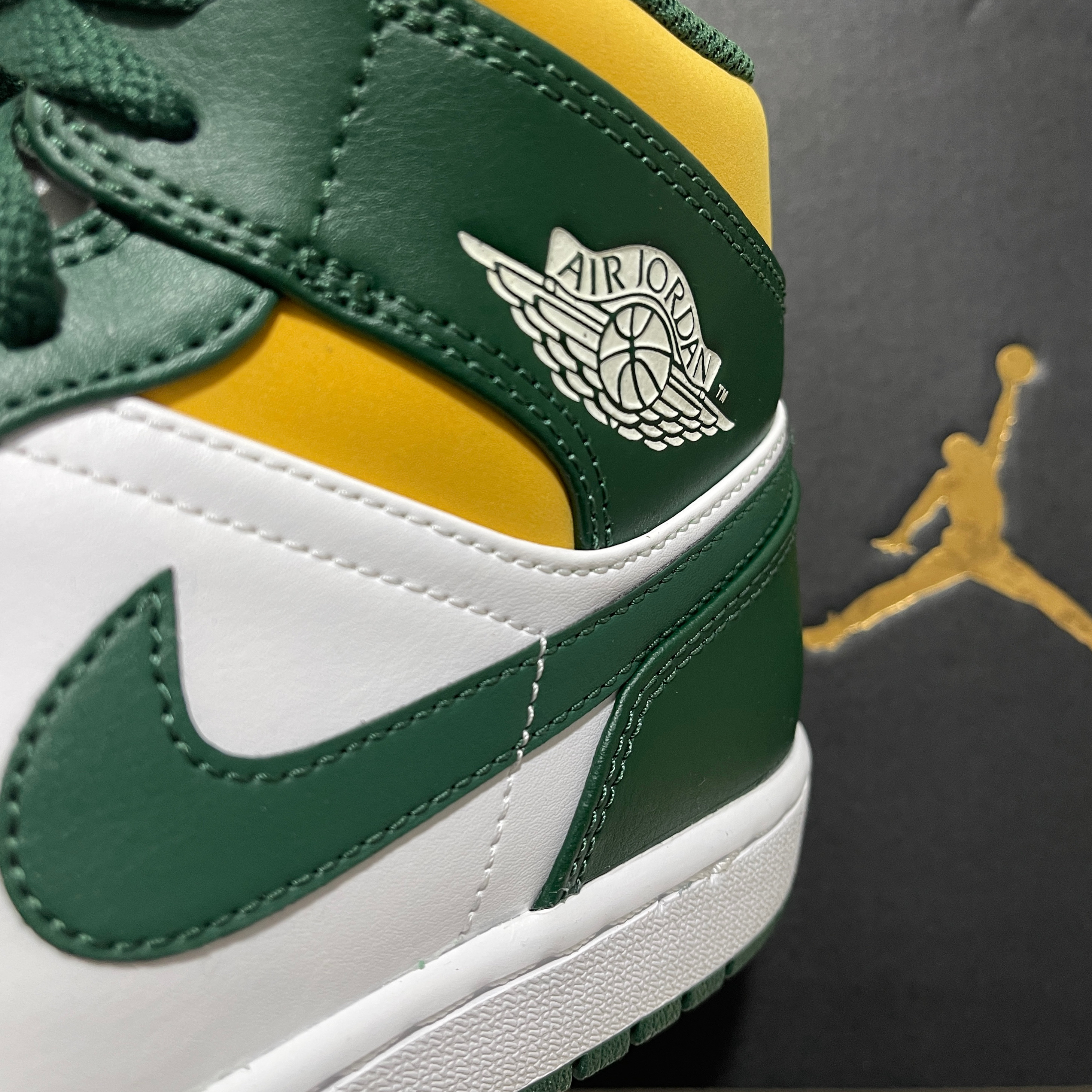 Jordan 1 Mid Sonics 2021 착용 스타일