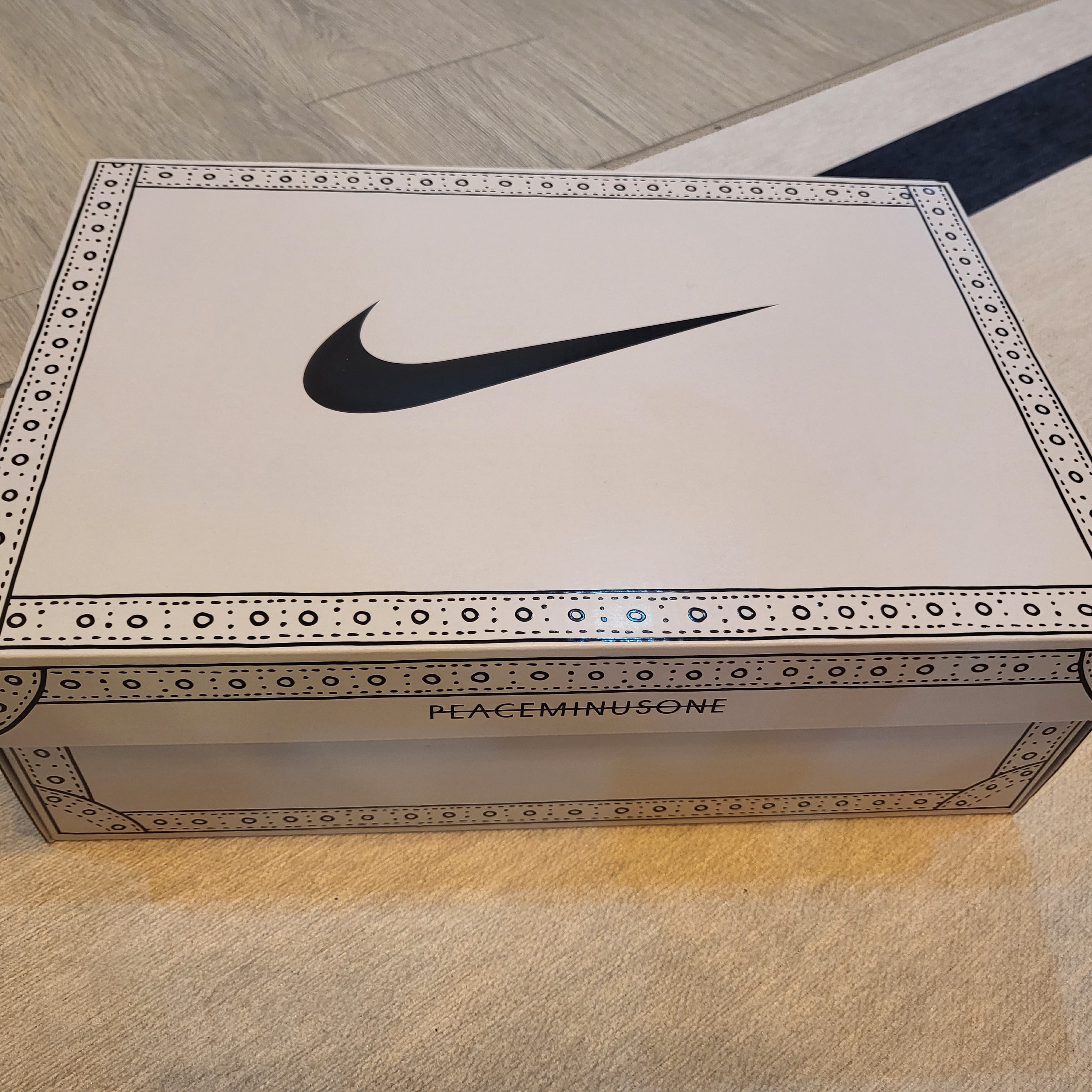 Nike x Peaceminusone Kwondo1 White 착용 스타일 - 5