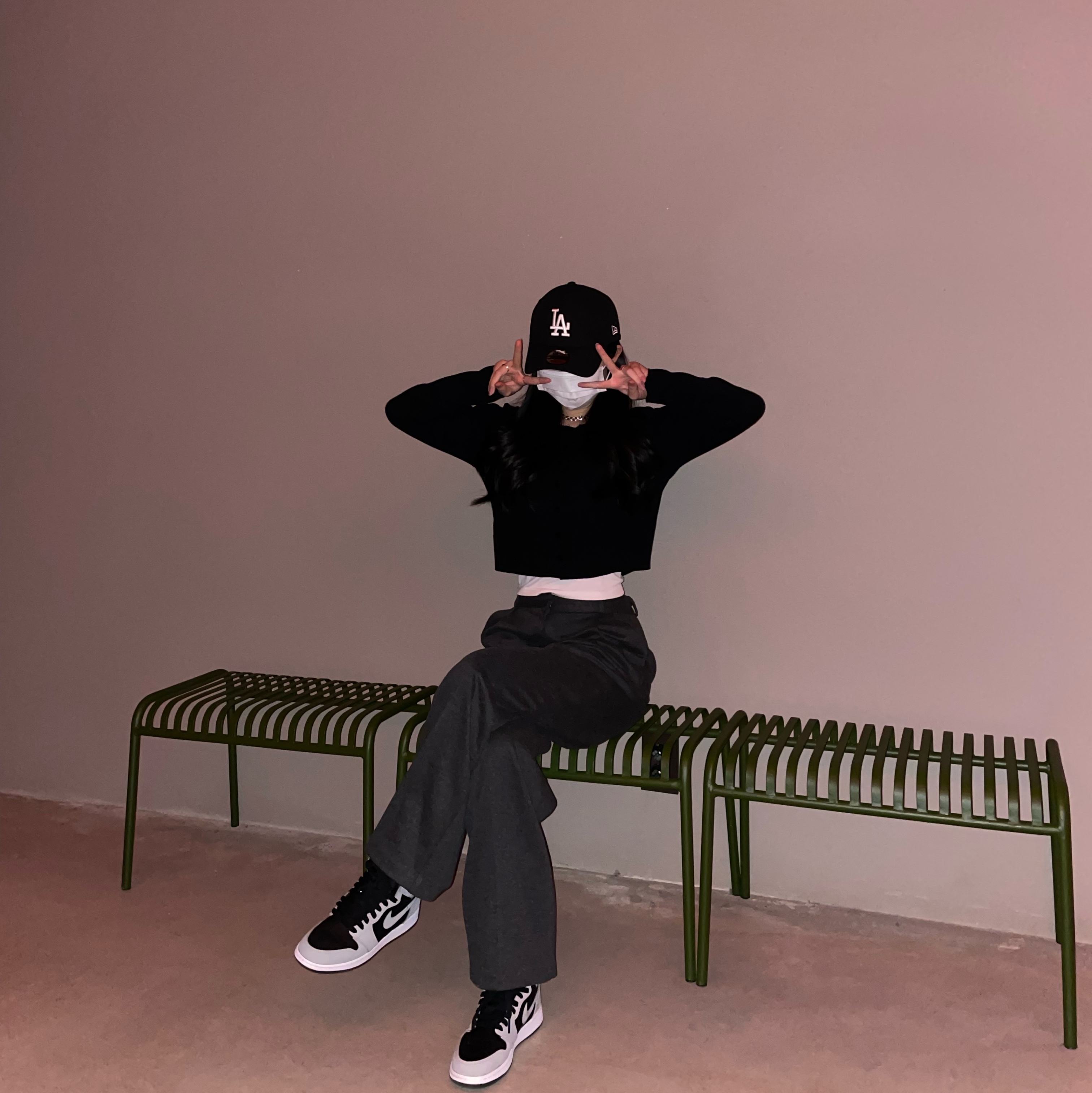 Jordan 1 Retro High OG Shadow 2.0 착용 스타일 - 3