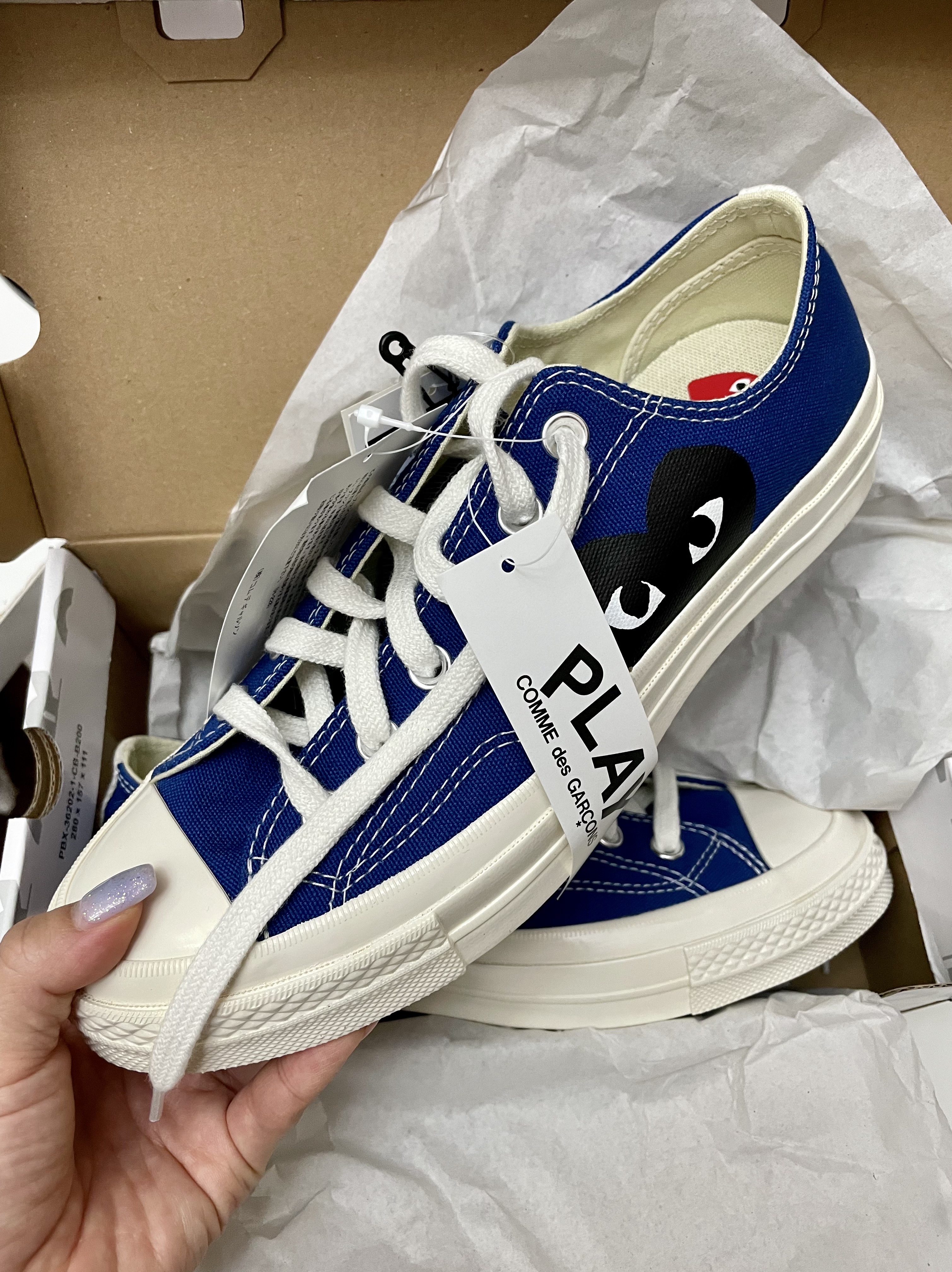 Converse x Play Comme des Garcons Chuck 70 Ox Blue Quartz 착용 스타일