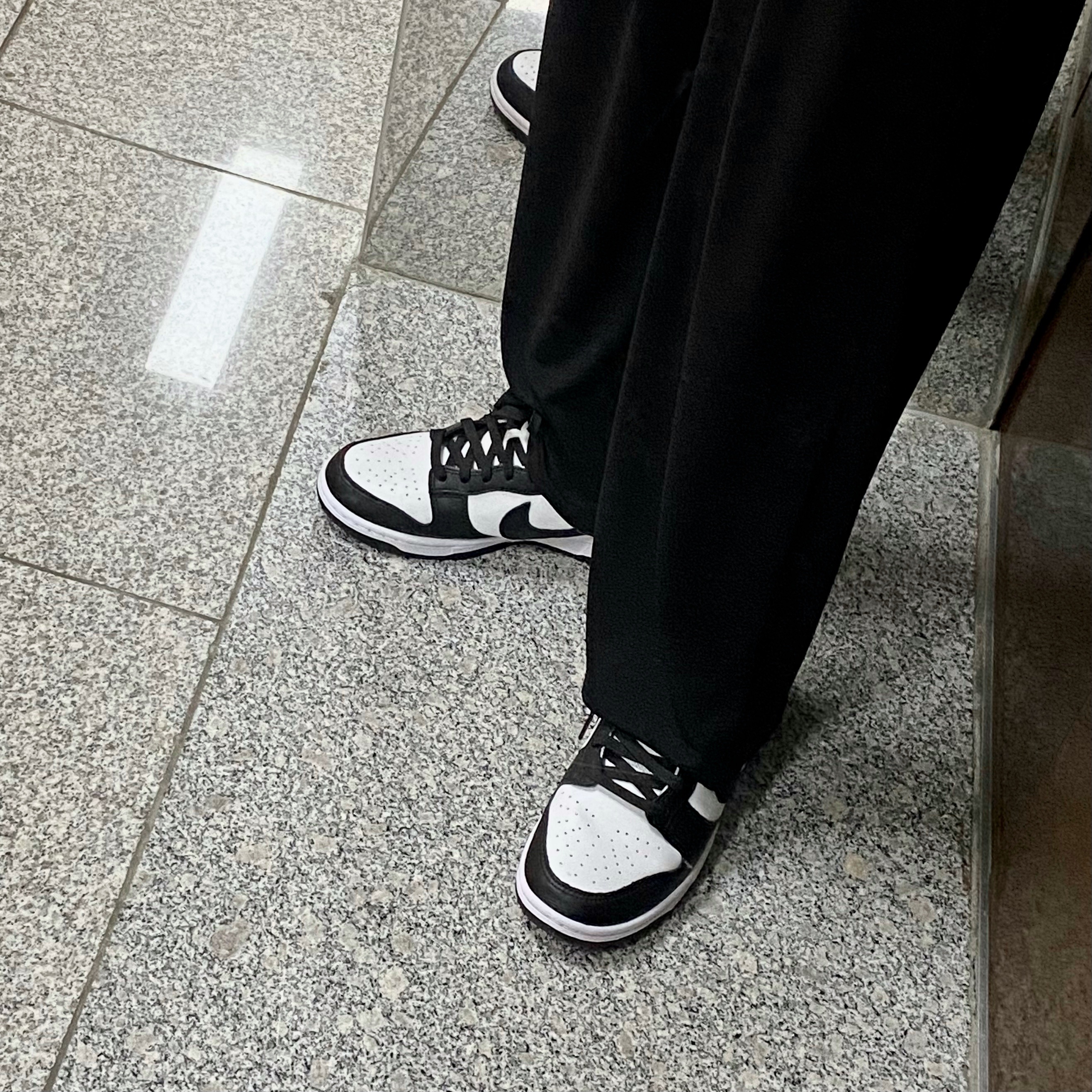 Nike Dunk Low Retro Black 착용 스타일