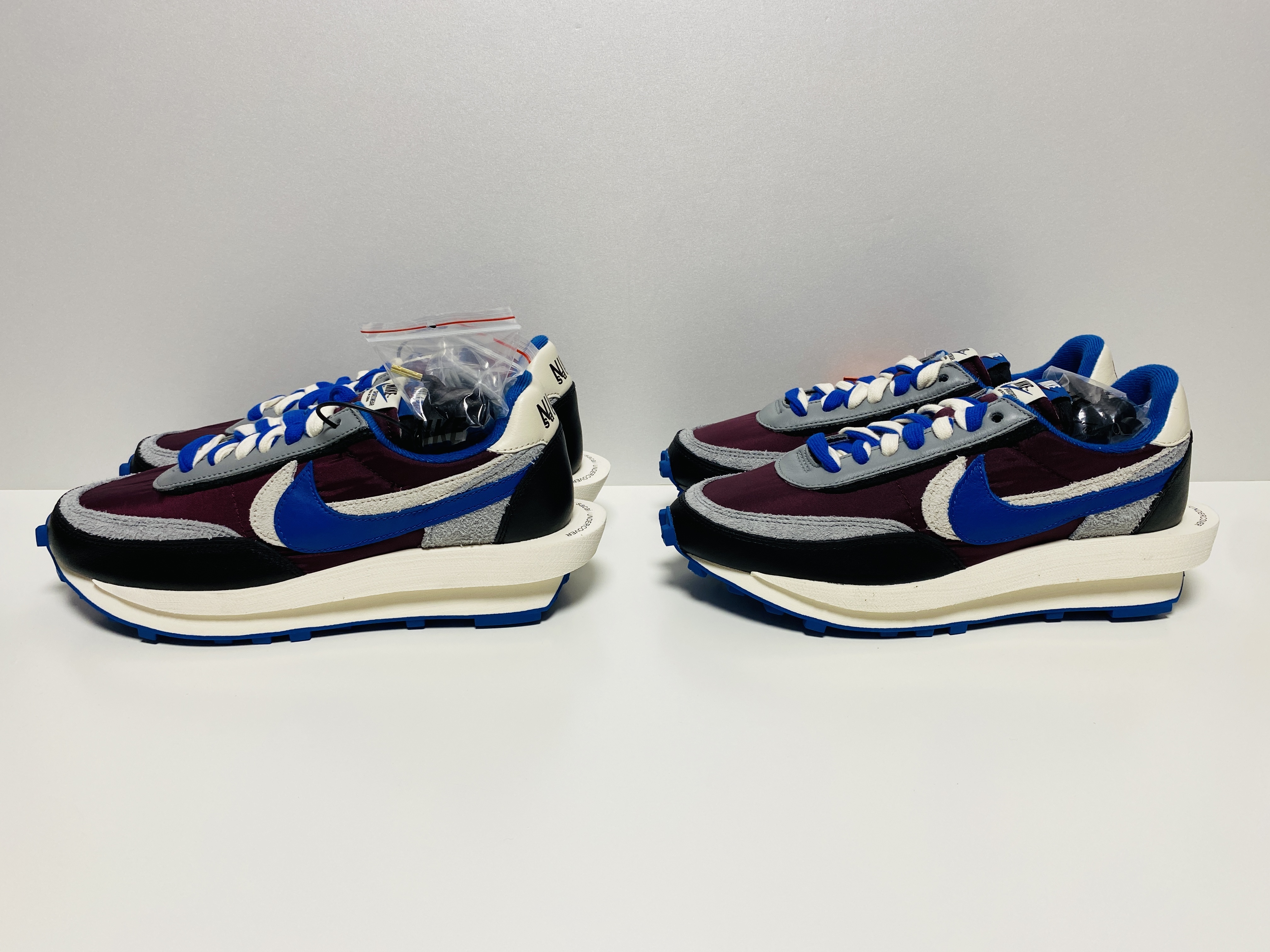 Nike x Sacai x Undercover LDWaffle Night Maroon Team Royal 착용 스타일 - 5
