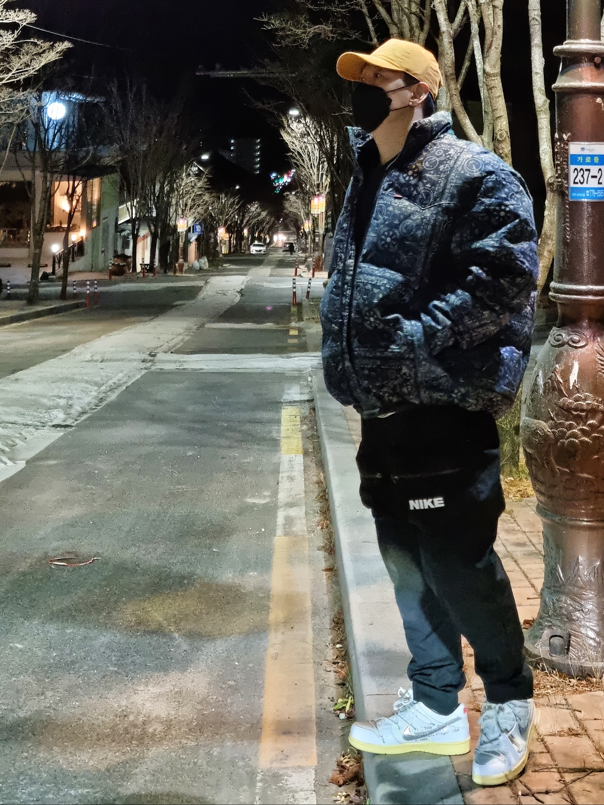 Nike SB Heritage 86 Corduroy WSD Cap Chutney, Nike x Off-White Dunk Low The 50 - Lot 1 착용 스타일 - 1