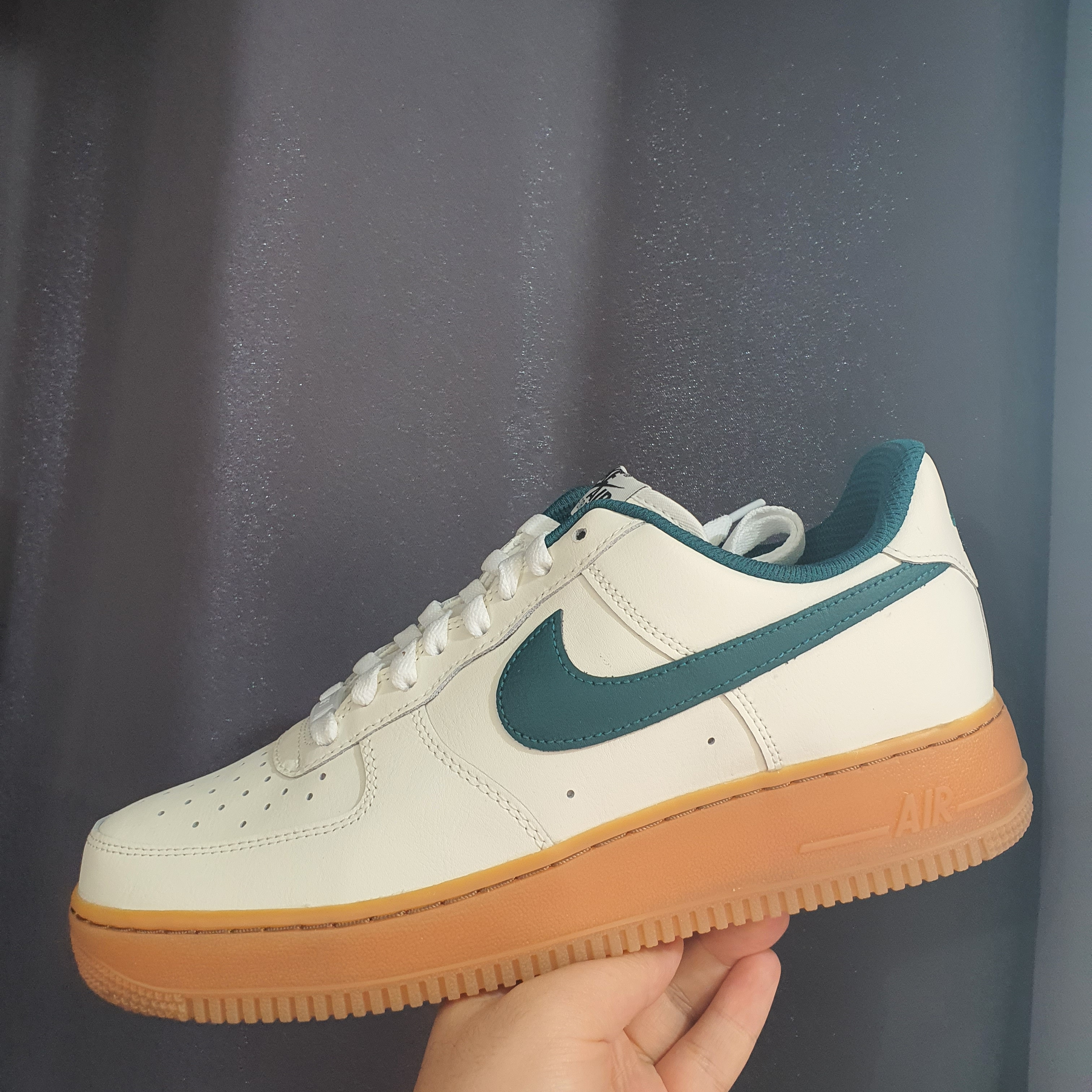 Nike Air Force 1 '07 Low White 착용 스타일 - 1