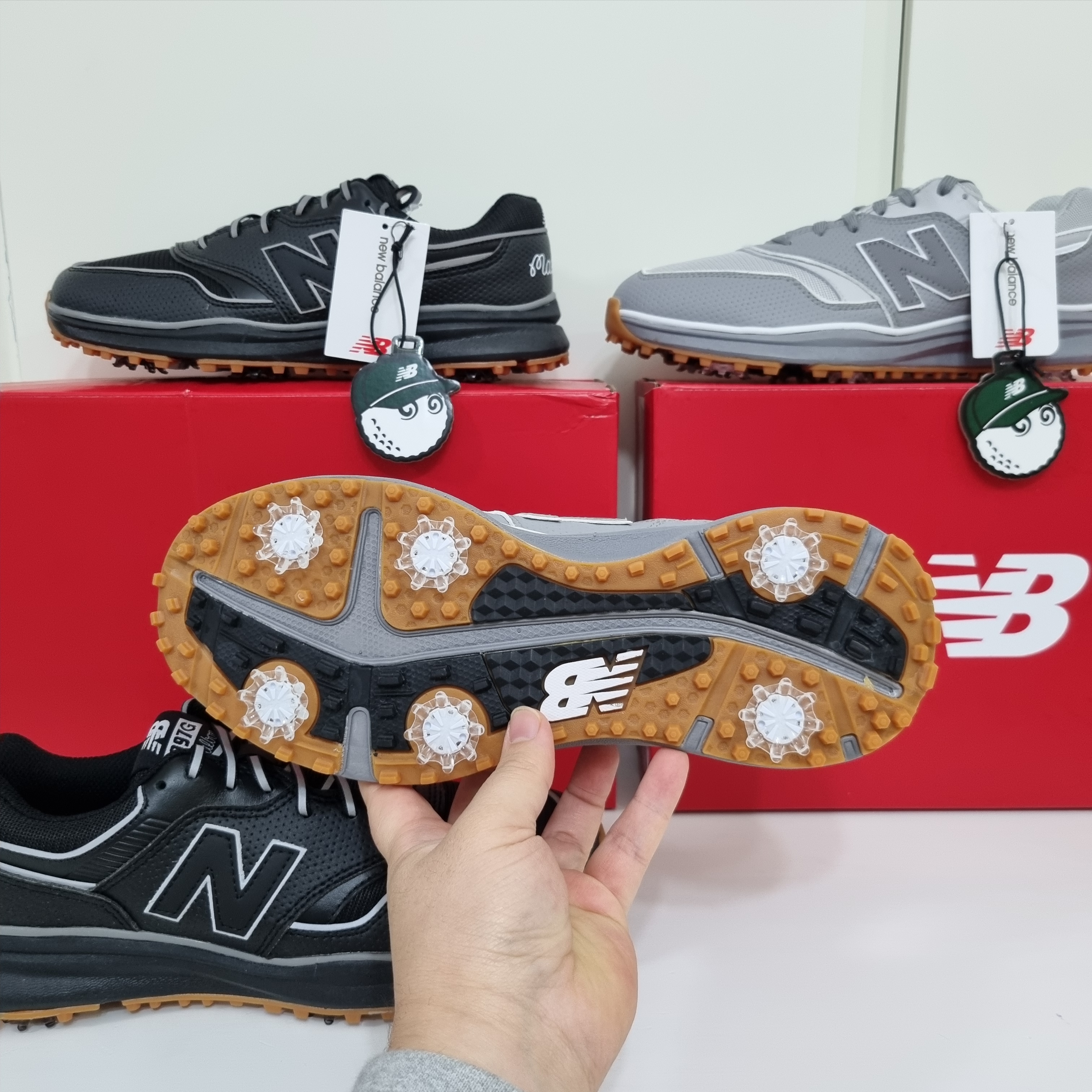 New Balance x Malbon 997 Golf Black, New Balance x Malbon 997 Golf Grey 착용 스타일 - 5