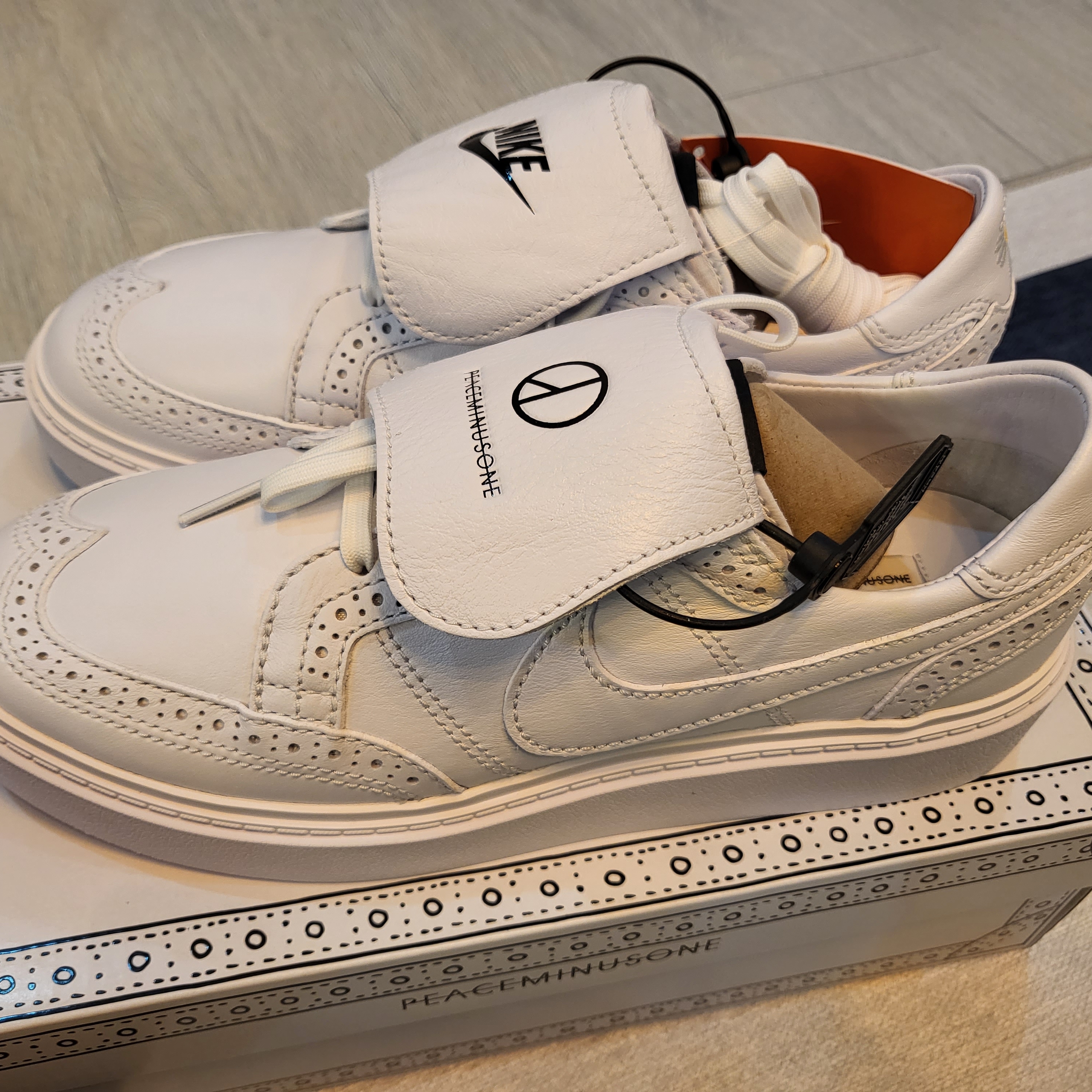 Nike x Peaceminusone Kwondo1 White 착용 스타일 - 1