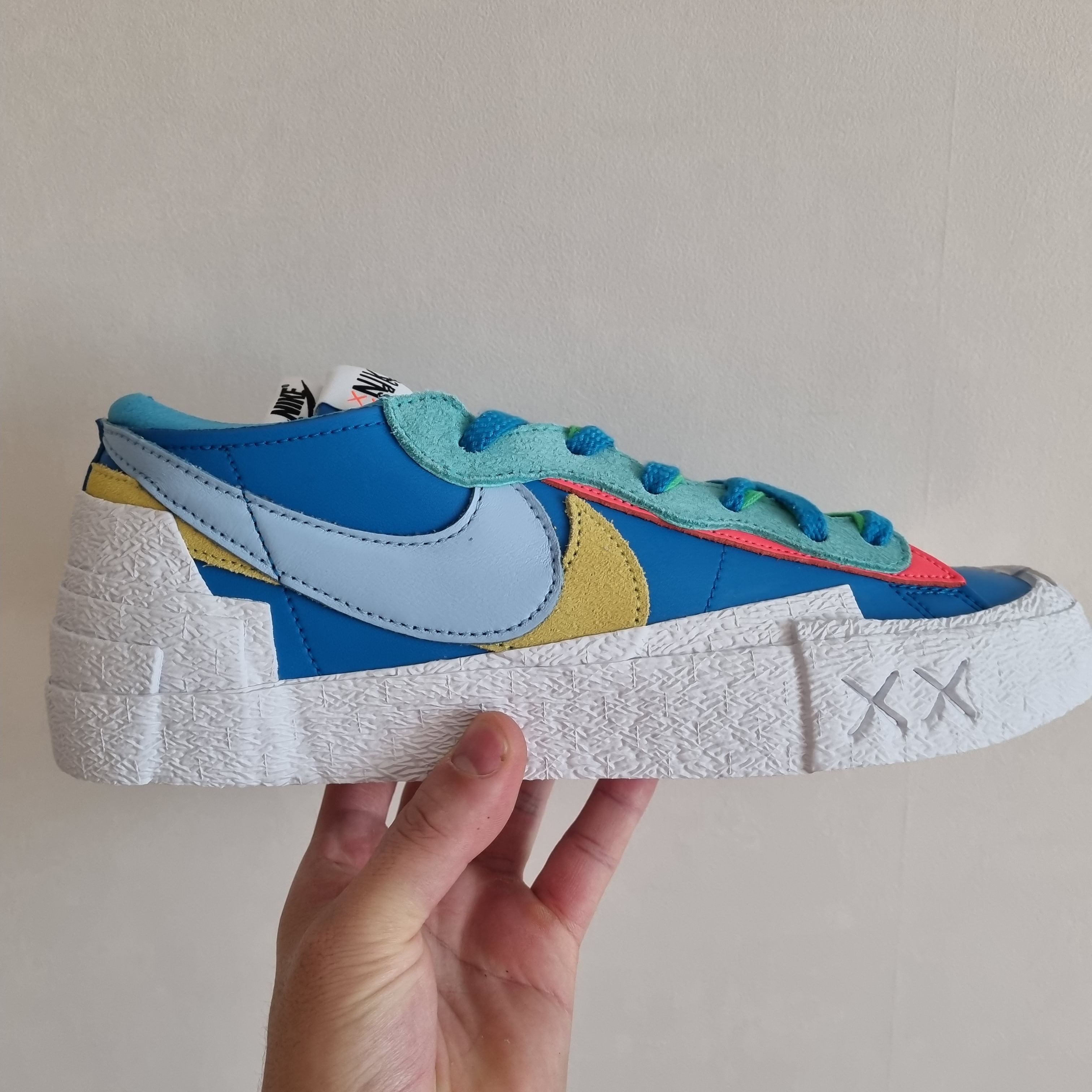 Nike x Sacai x Kaws Blazer Low Neptune Blue 착용 스타일