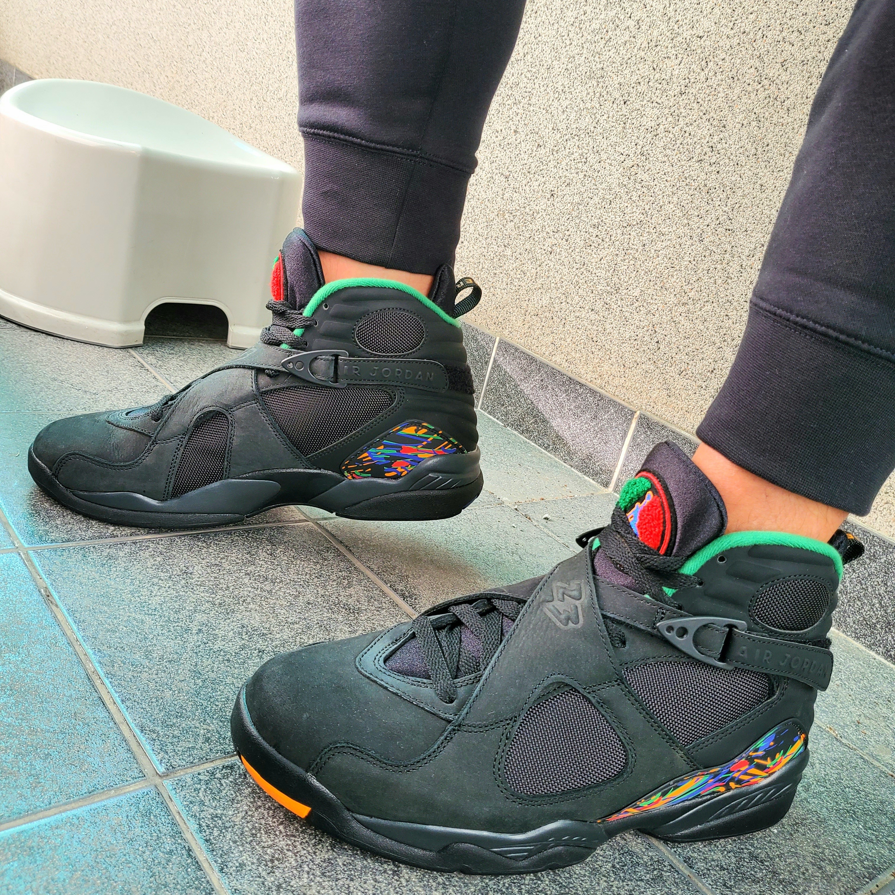 Jordan 8 Retro Tinker Air Raid 착용 스타일 - 1