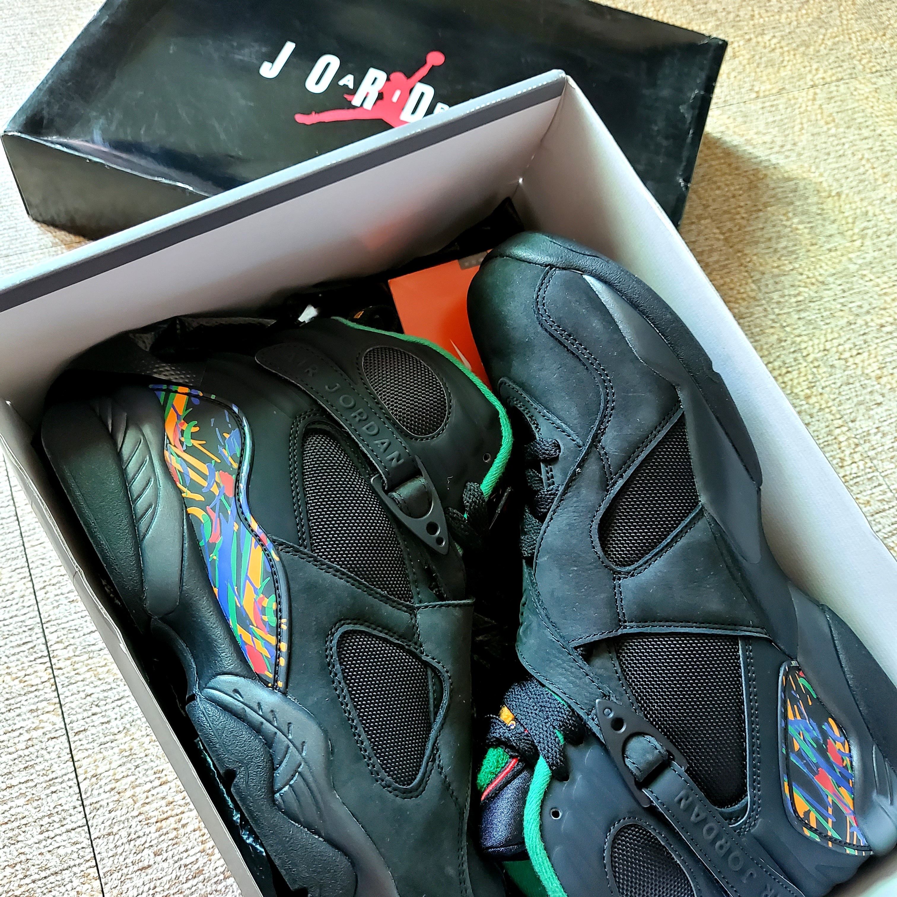 Jordan 8 Retro Tinker Air Raid 착용 스타일 - 2