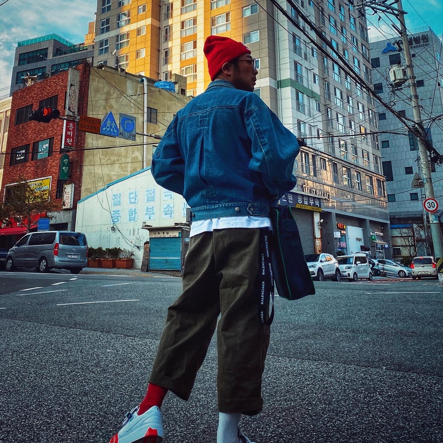 Nike x Peaceminusone Kwondo1 White 착용 스타일 - 3