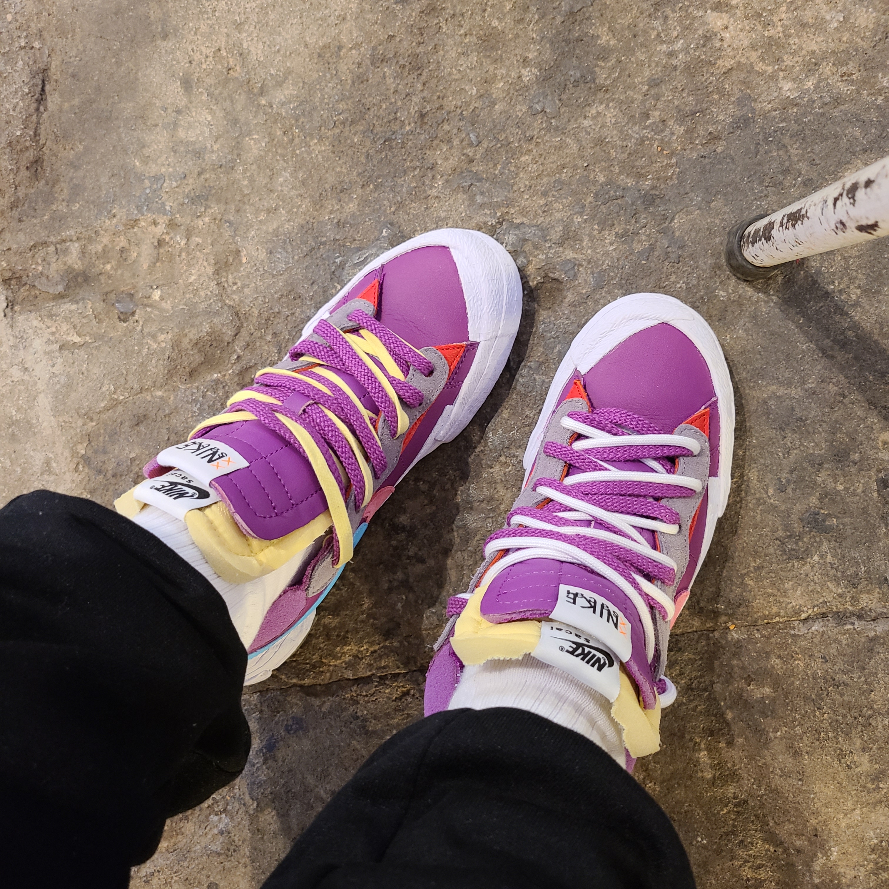 Nike x Sacai x Kaws Blazer Low Purple Dusk 착용 스타일 - 3