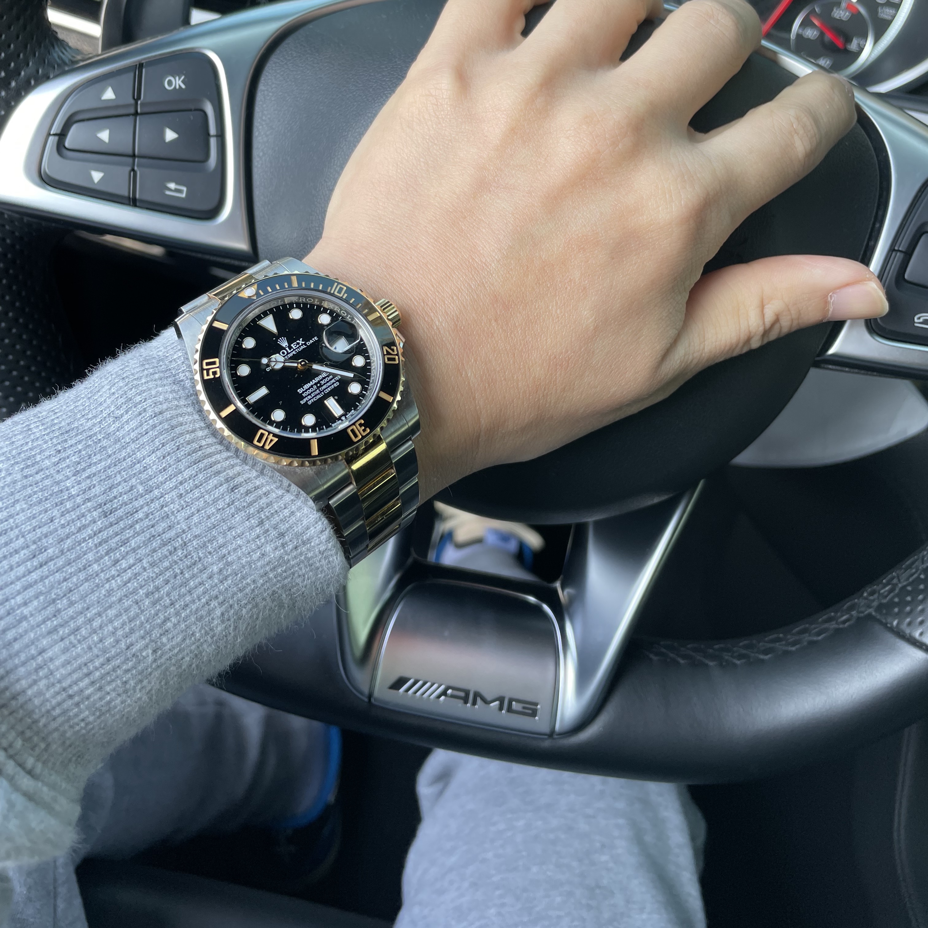 Rolex Submariner Date 41mm 126613LN Black Oyster 착용 스타일